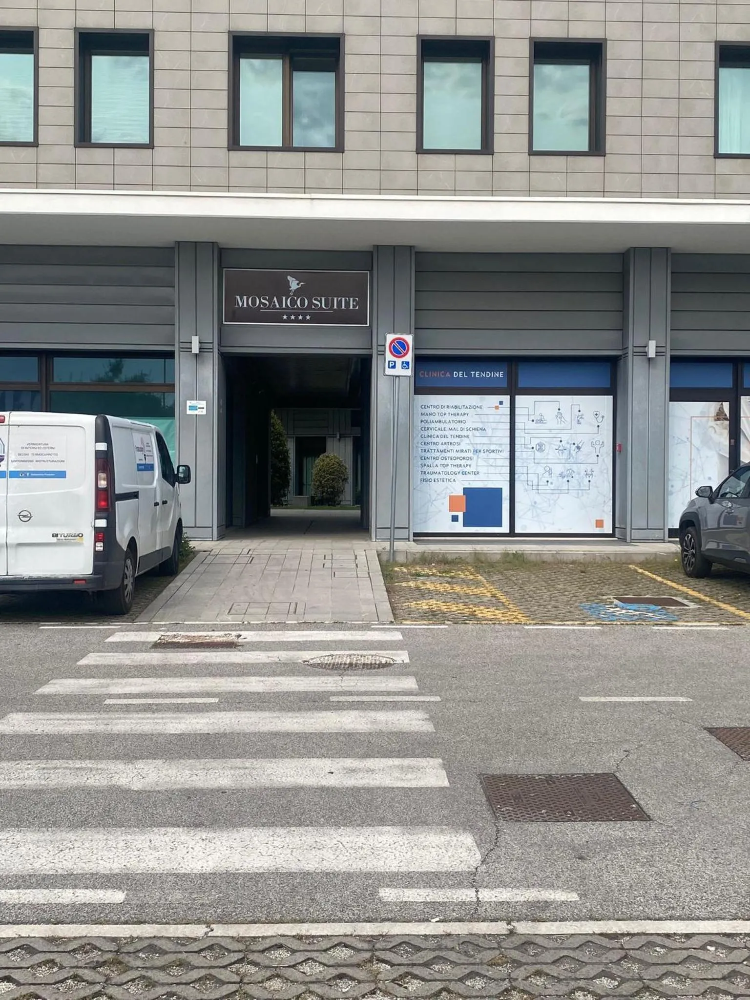 Parking in Mosaico Suite