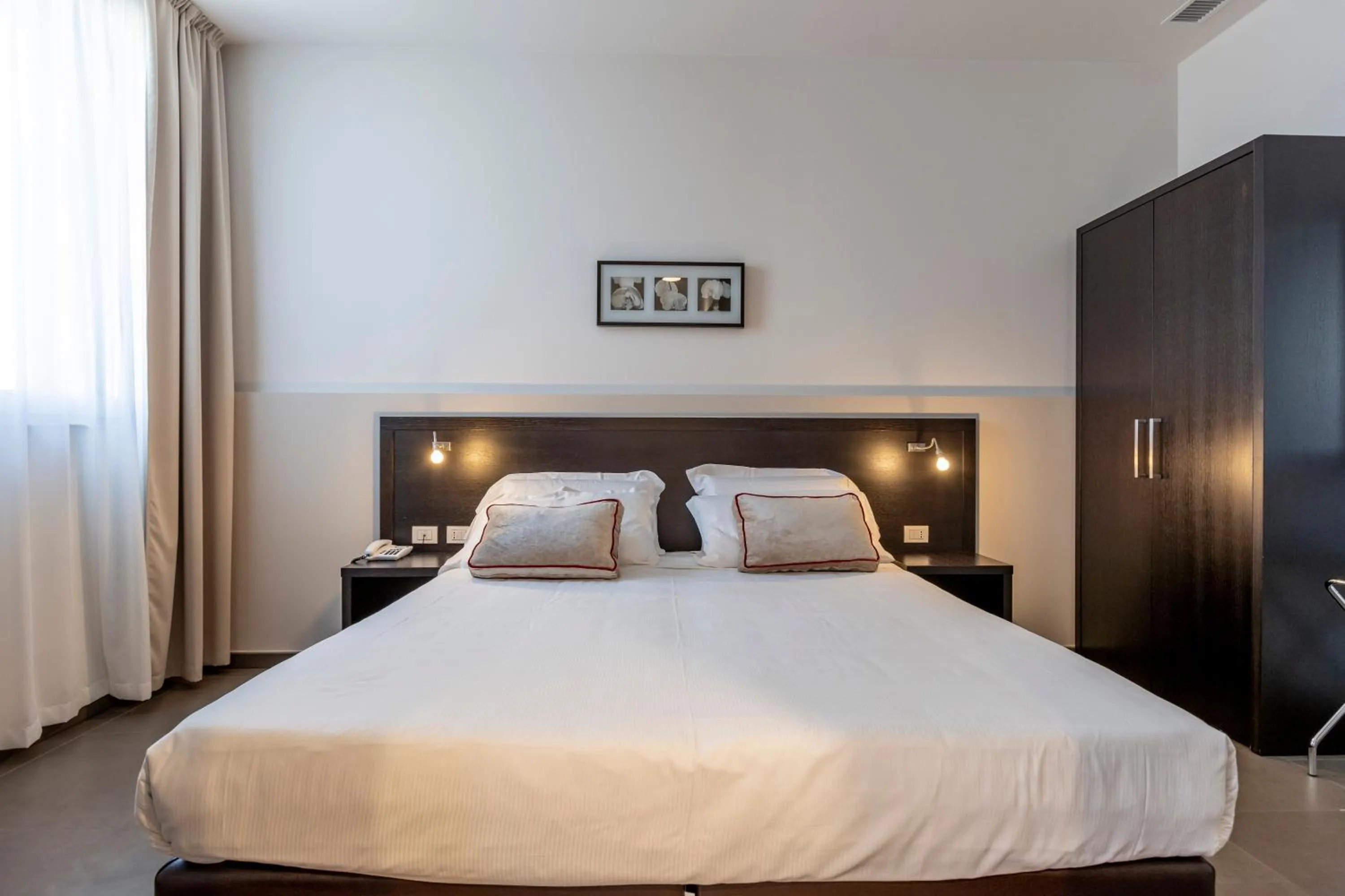 Bedroom, Bed in Mosaico Suite