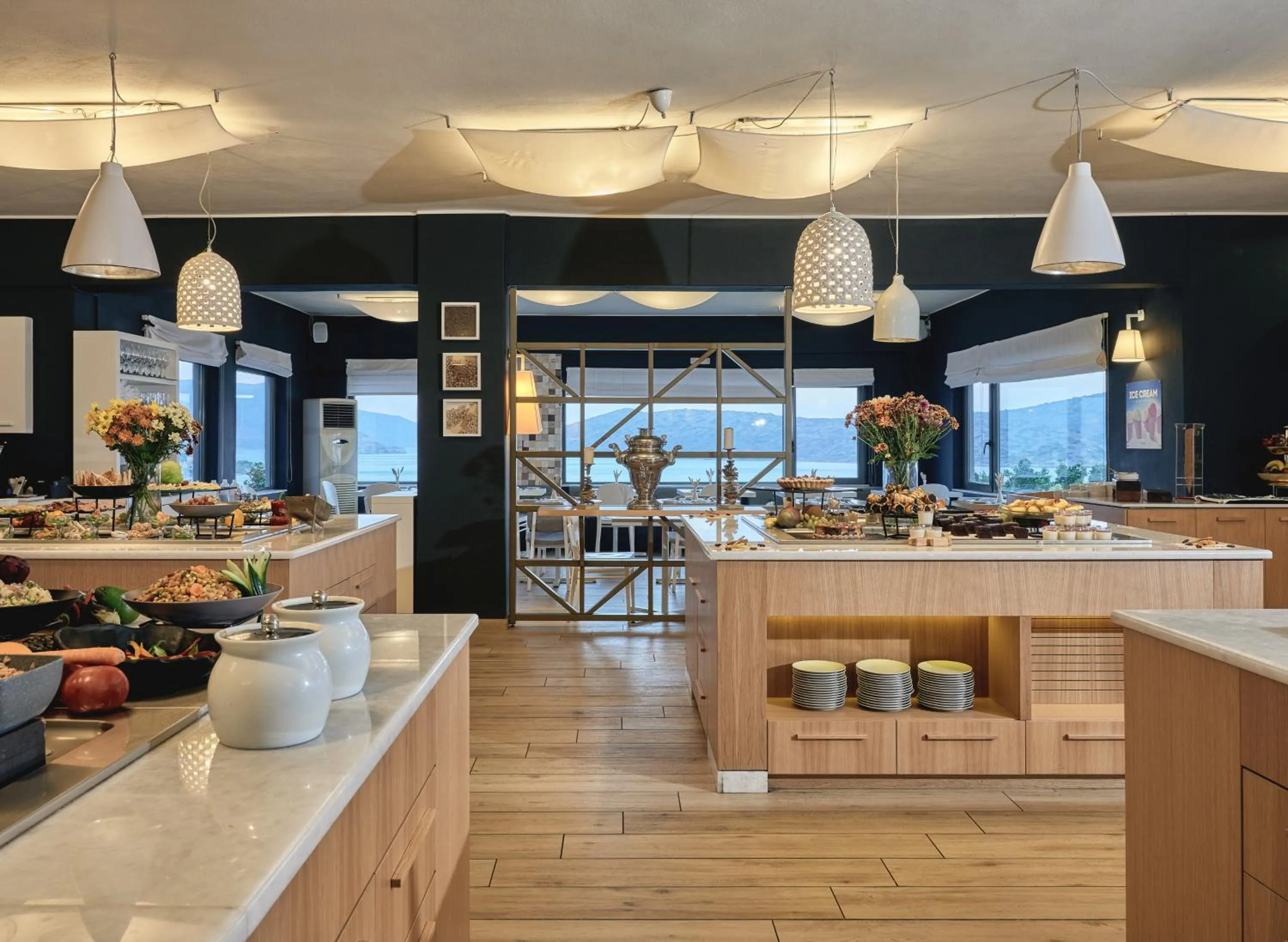 Restaurant/places to eat in Domes Aulus Elounda All-Inclusive Resort, Adults only, Curio by Hilton