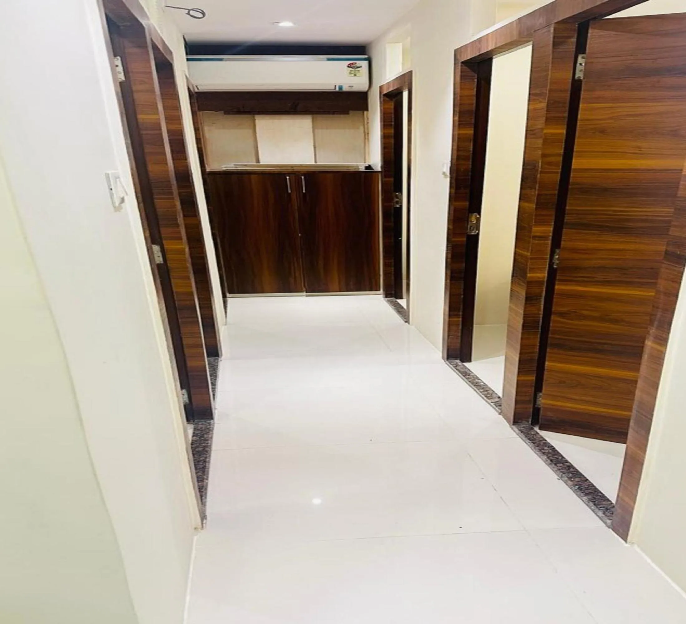 Lobby or reception in Hotel Pride Inn