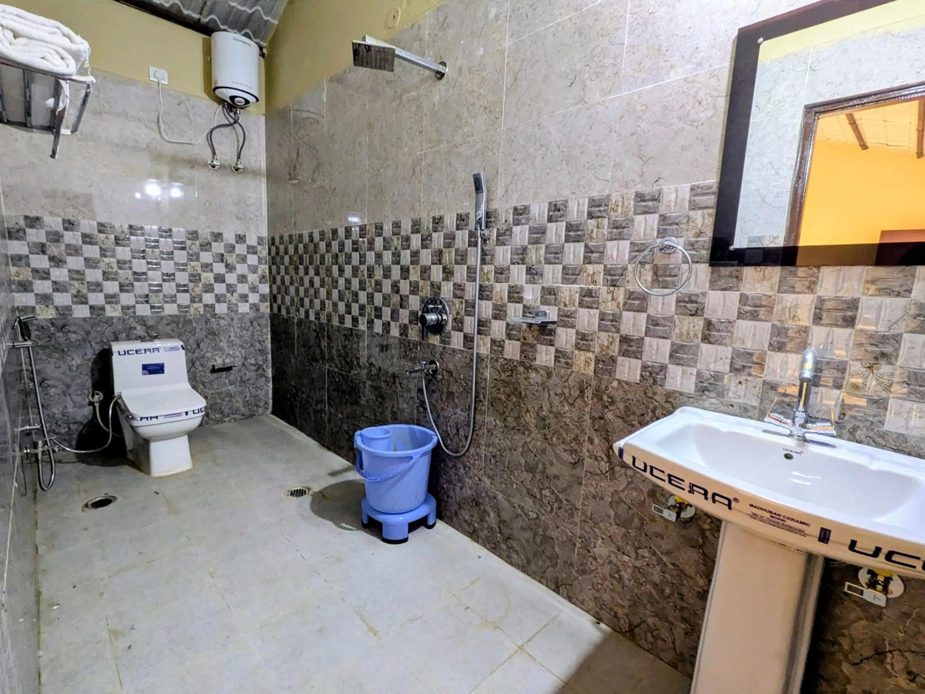Bathroom in Ranthambhore Tiger Village