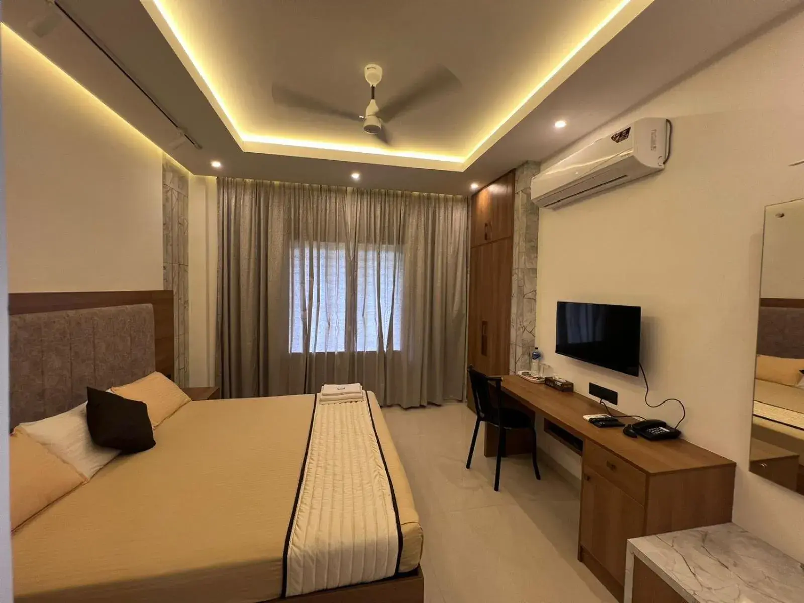 Royale Revera Royale Revera