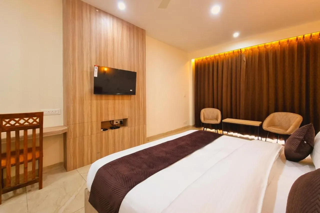 Living room in Hotel Pines & Peaks Dalhousie