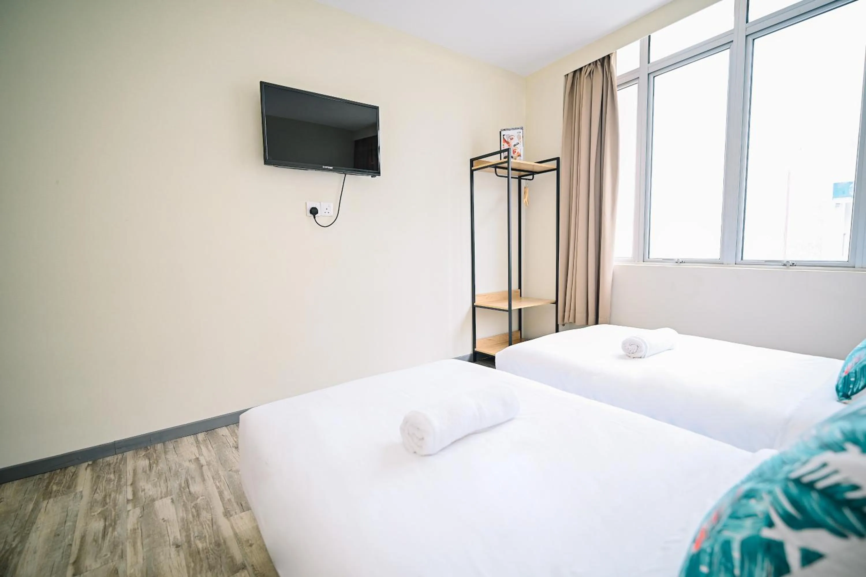 Bed in Swing & Pillows - Putrajaya Selangor