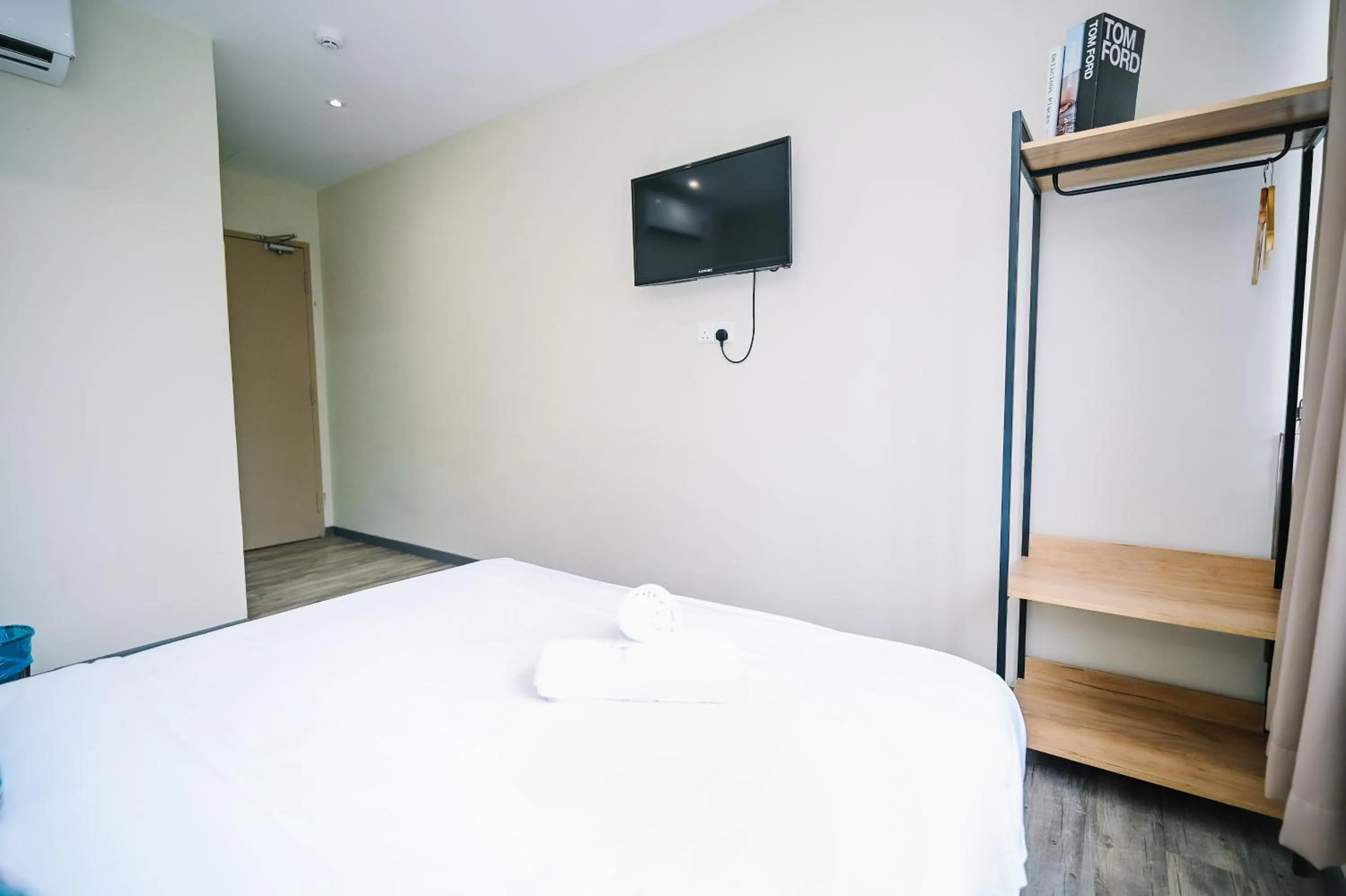 Bed in Swing & Pillows - Putrajaya Selangor