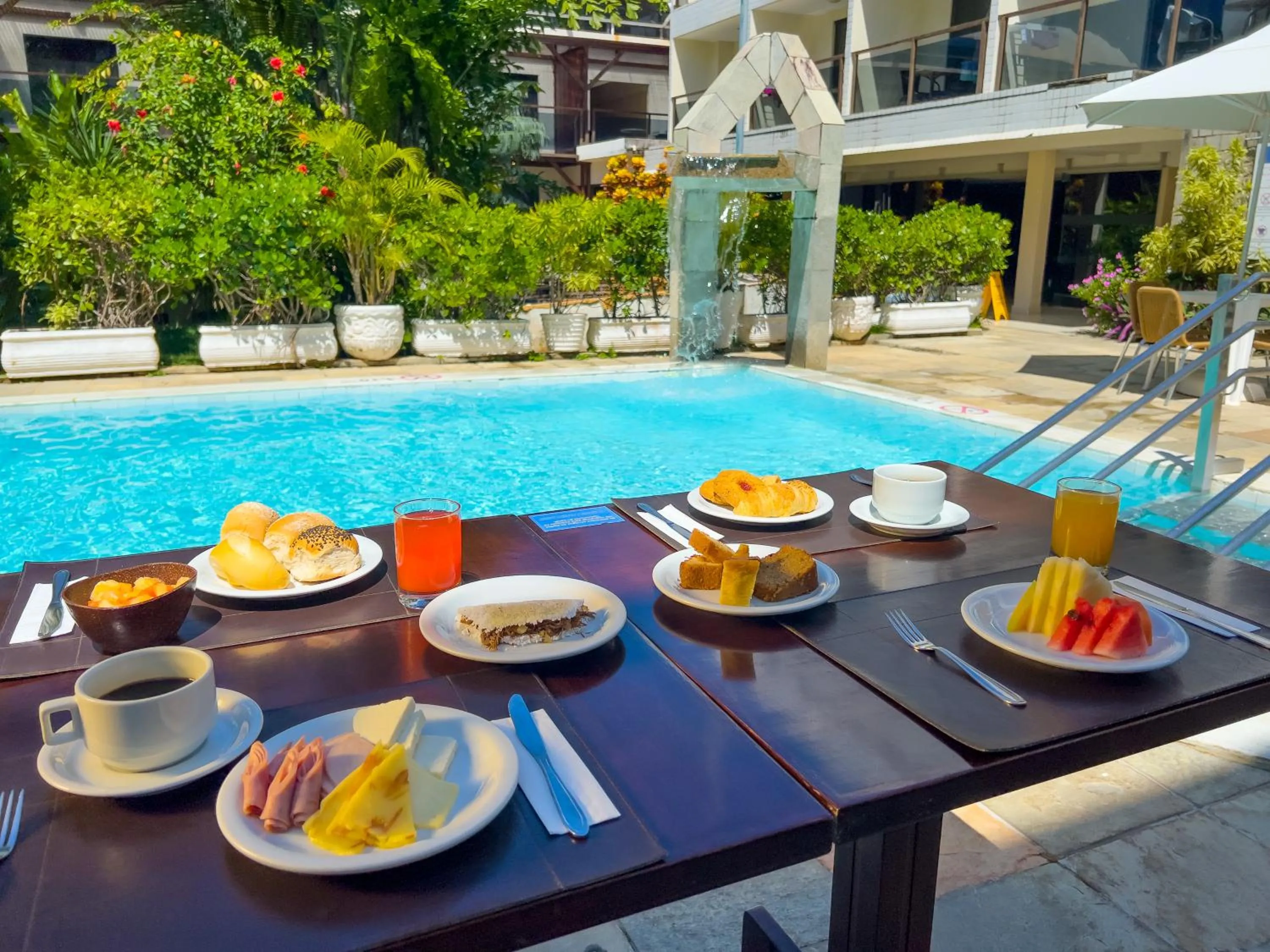 Swimming pool in Praiamar Natal Hotel & Convention