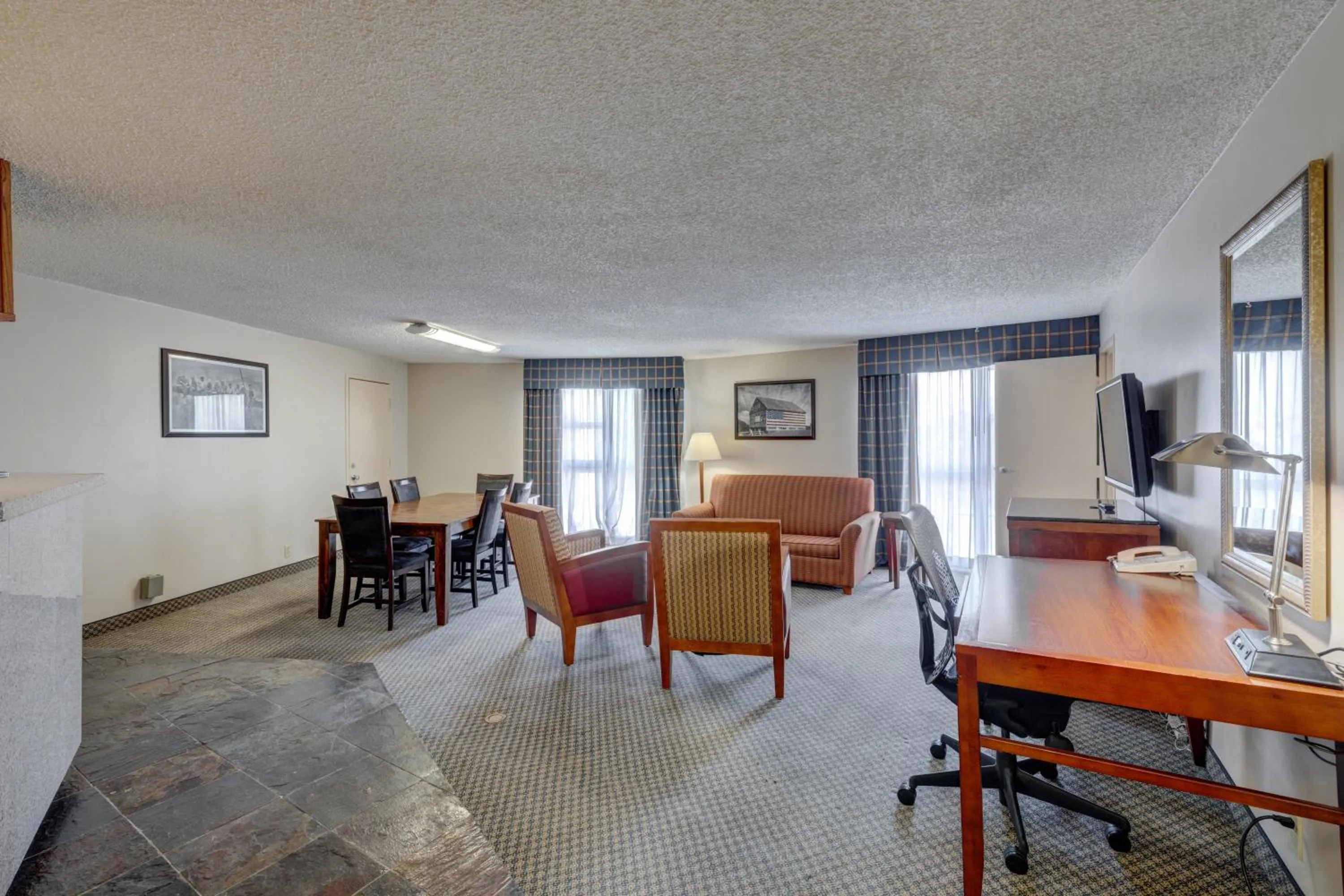 Seating area in Riverside Hotel