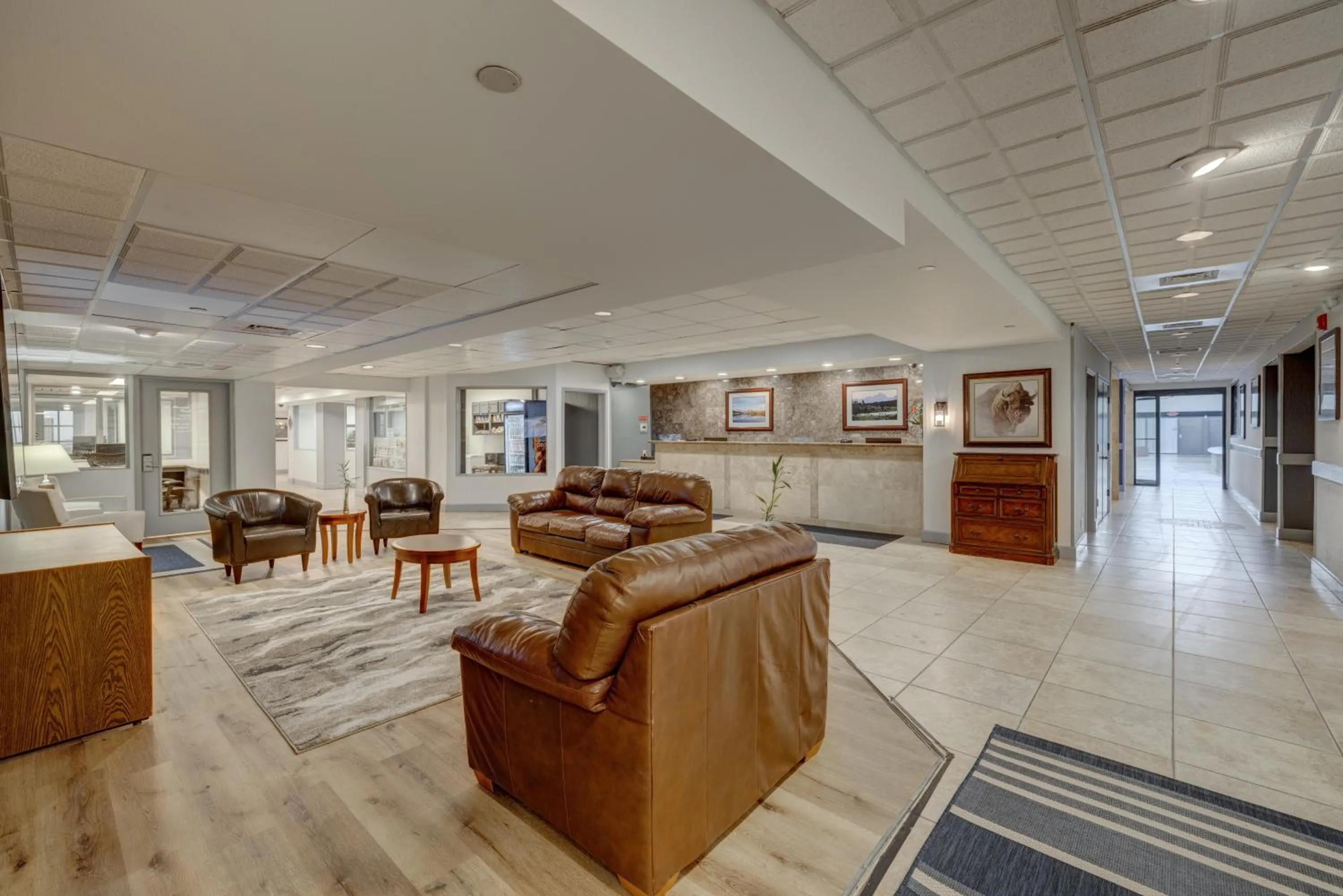 Lobby or reception in Riverside Hotel