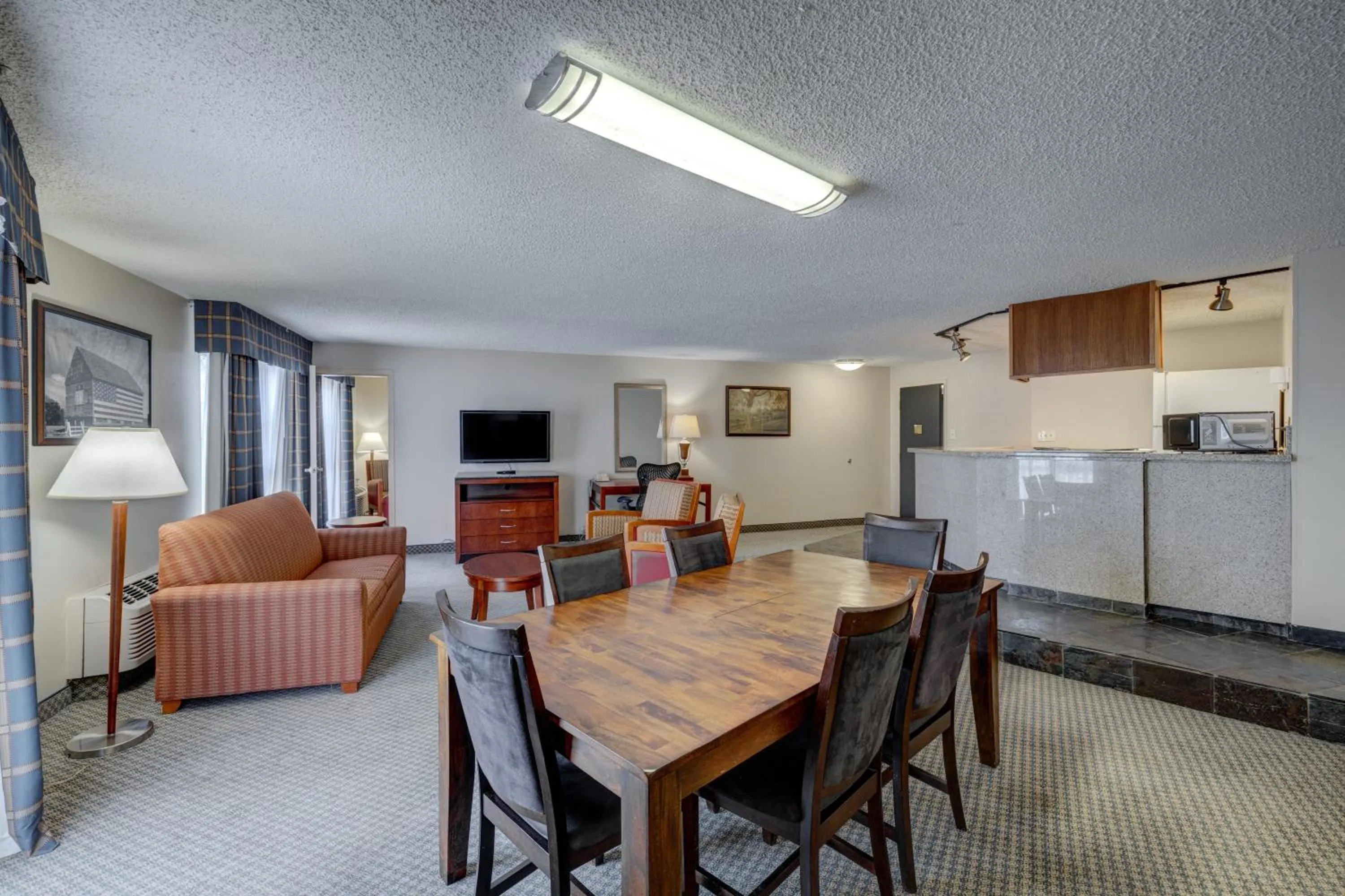 Seating area in Riverside Hotel
