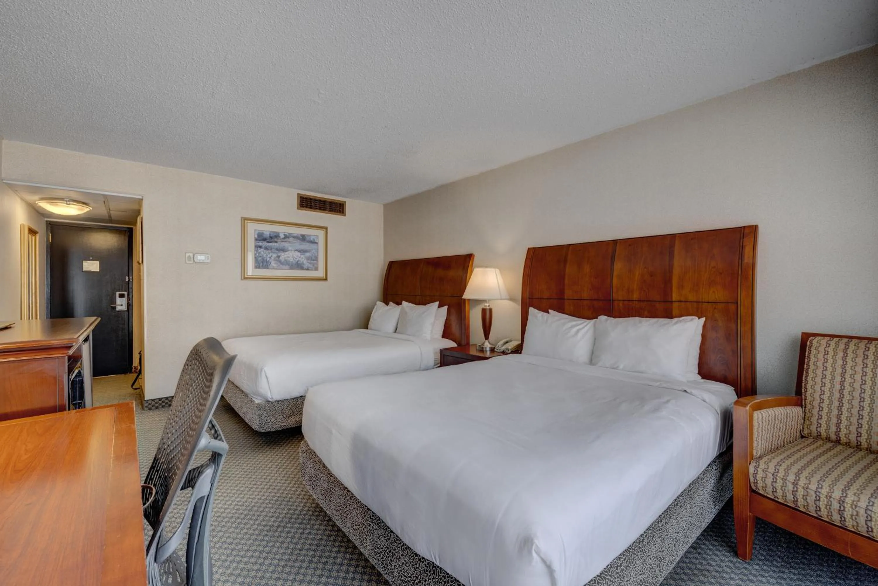 Photo of the whole room, Bed in Riverside Hotel