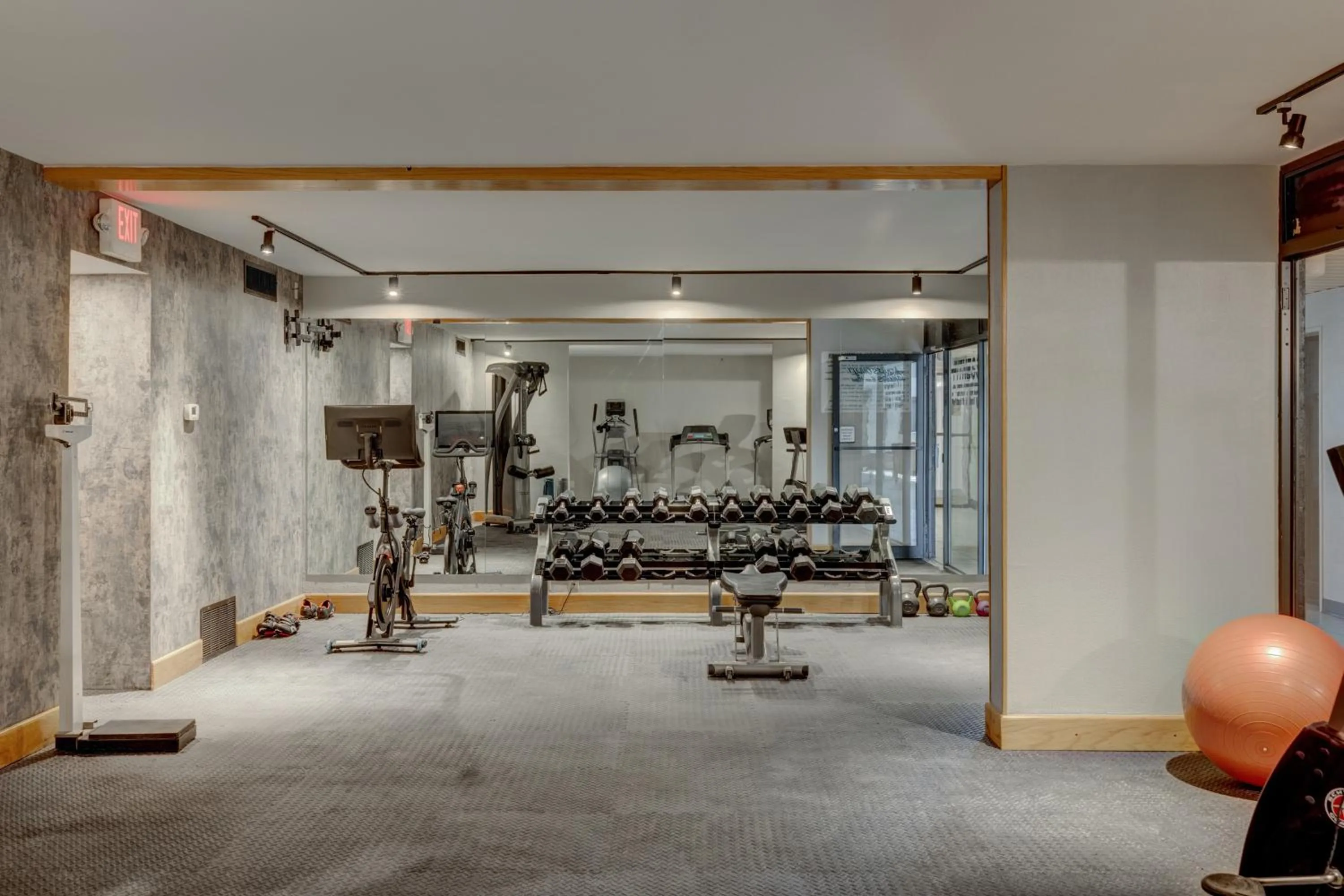 Fitness centre/facilities in Riverside Hotel