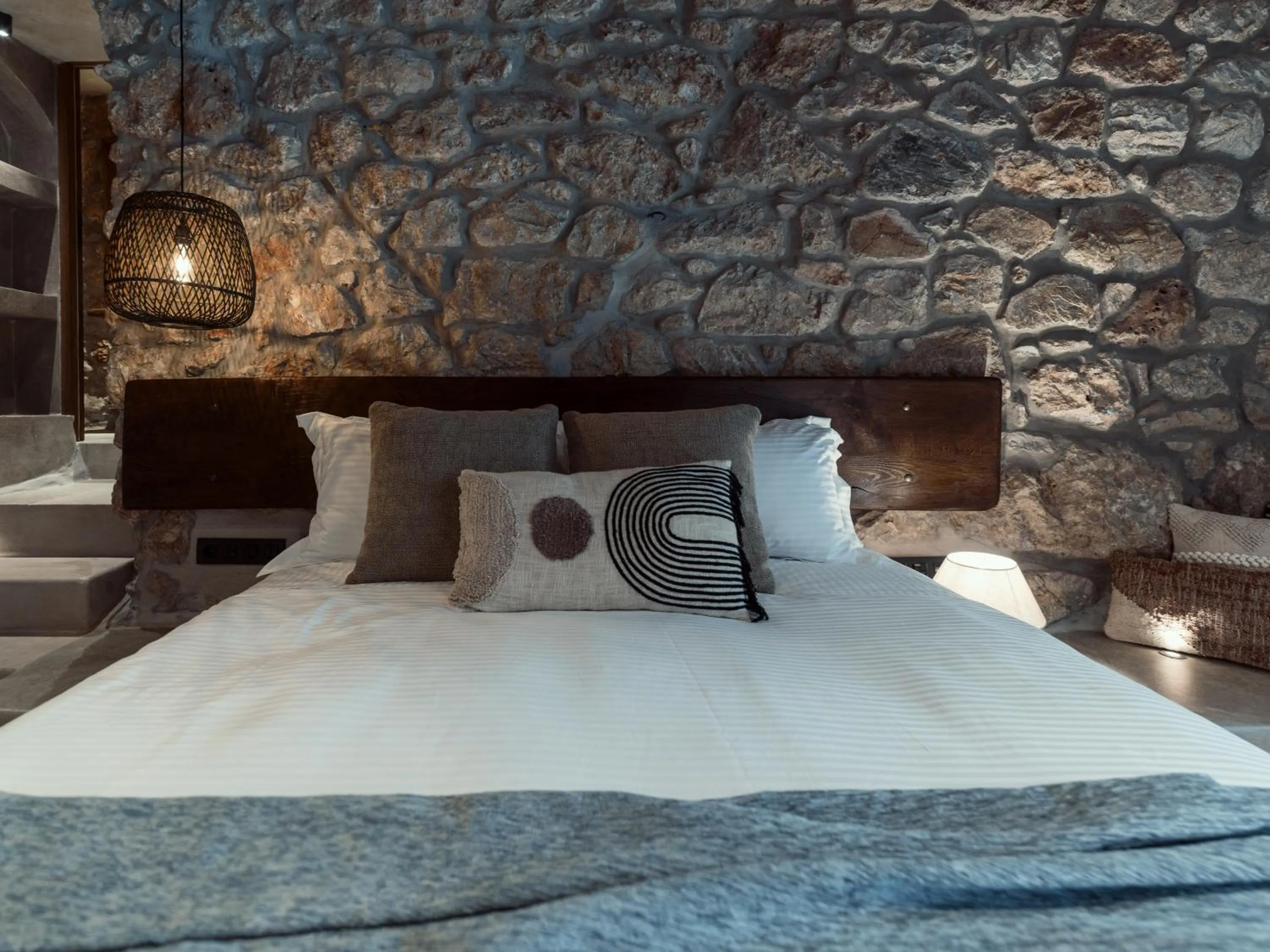 Bed in KaSeas Boutique Hotel
