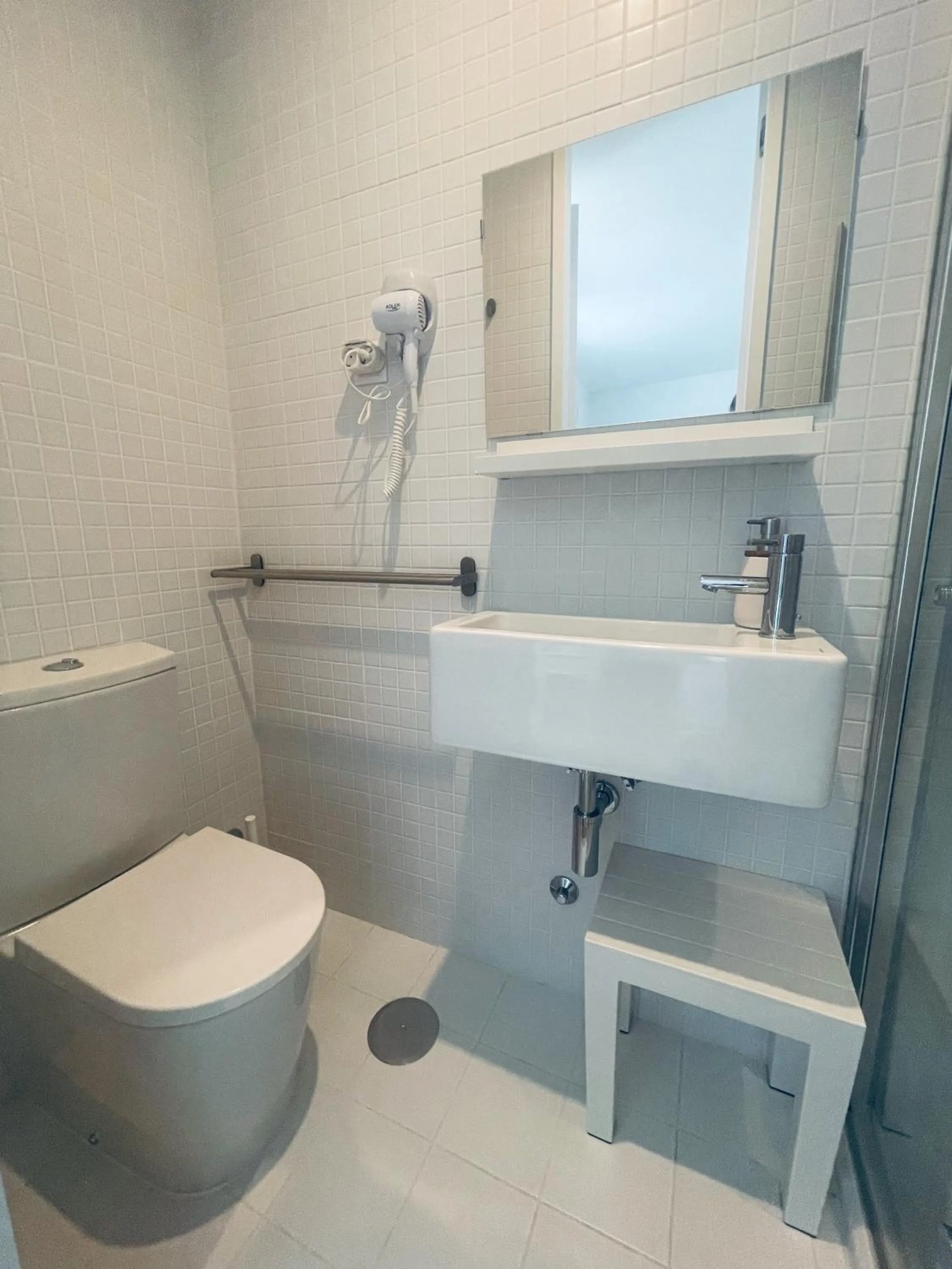 Bathroom in Partenope Hostel and Suites