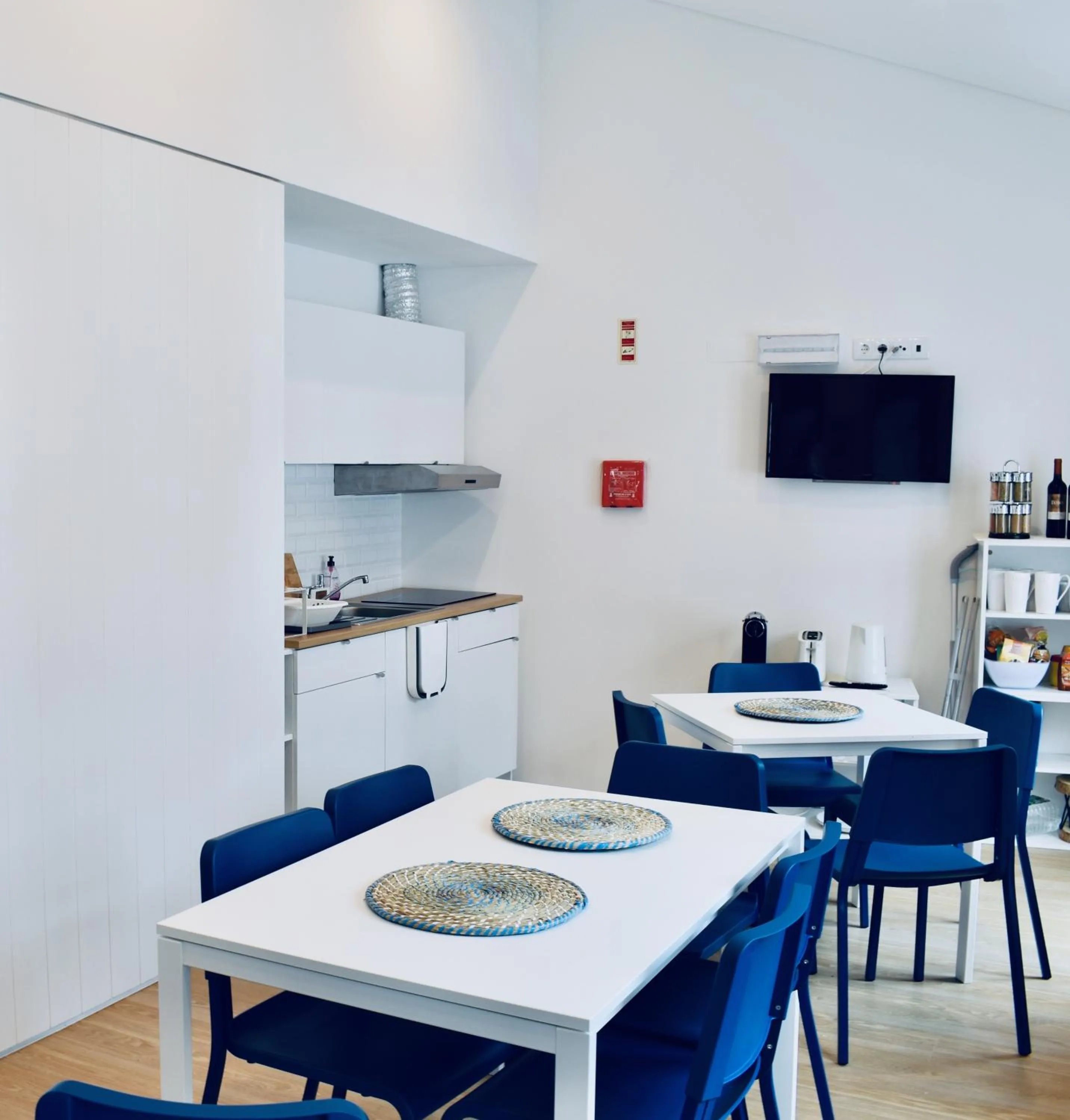 Kitchen or kitchenette in Partenope Hostel and Suites