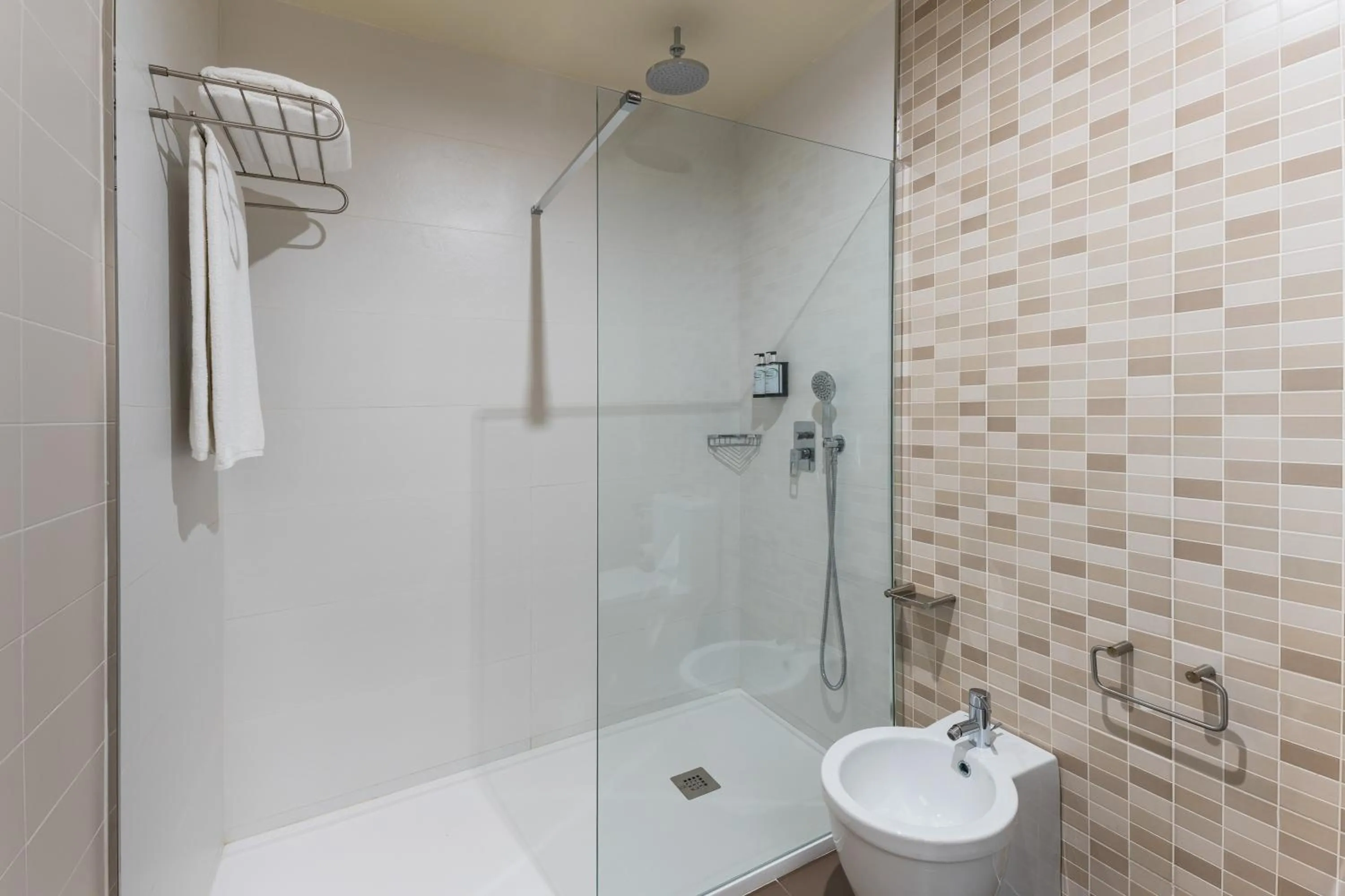 Bathroom in Elba Costa Ballena Beach & Thalasso Resort