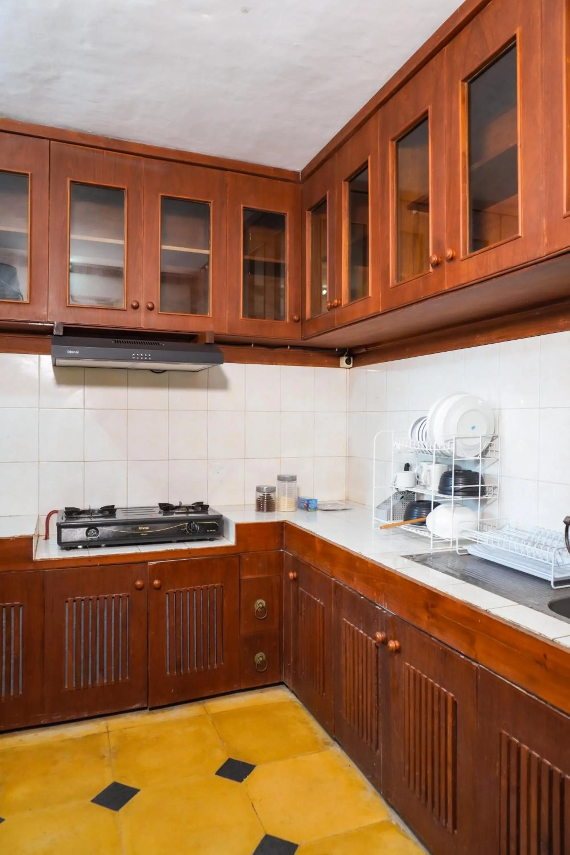 Kitchen or kitchenette in Alam Puri Art Museum and Villas