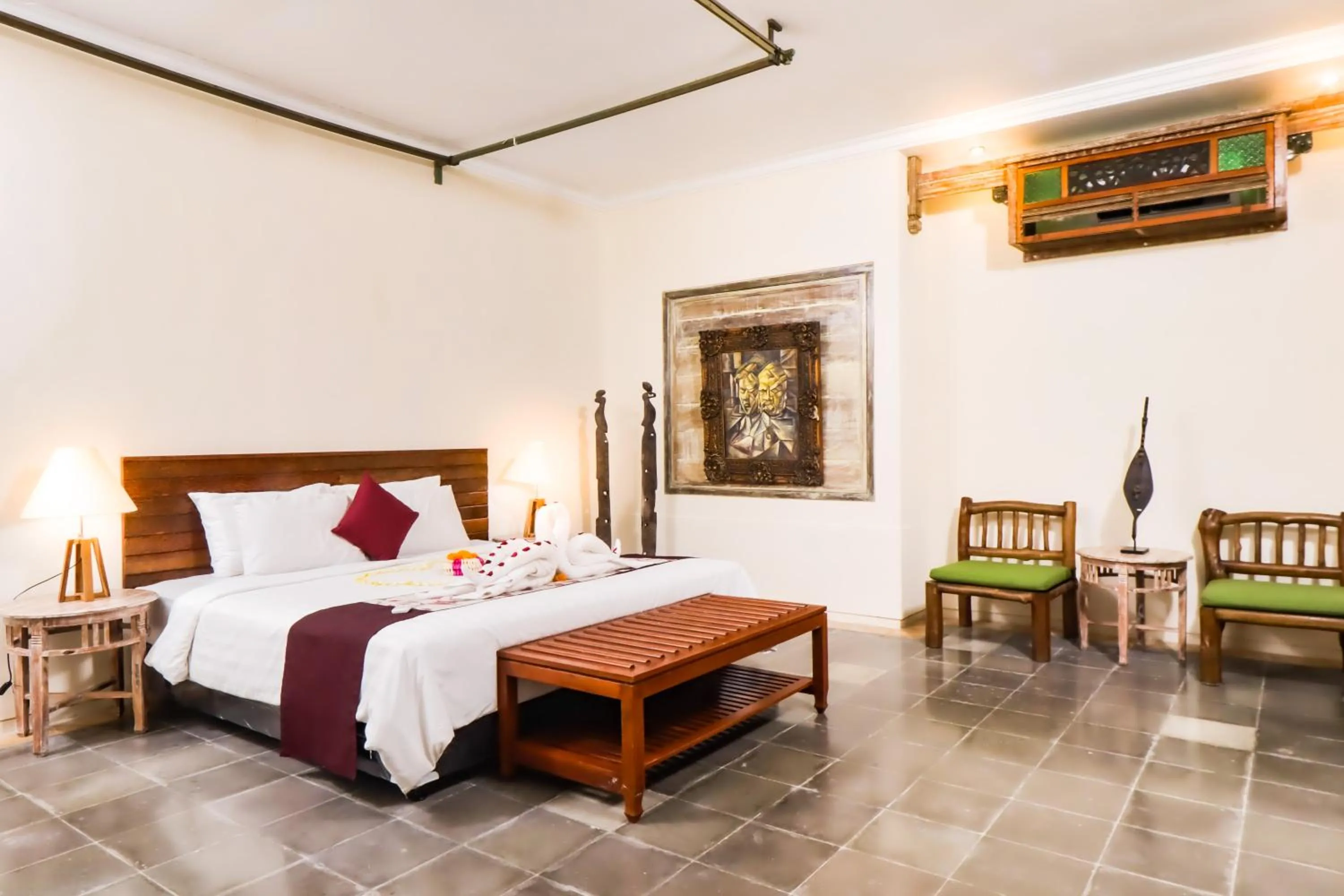 Bed in Alam Puri Art Museum and Villas