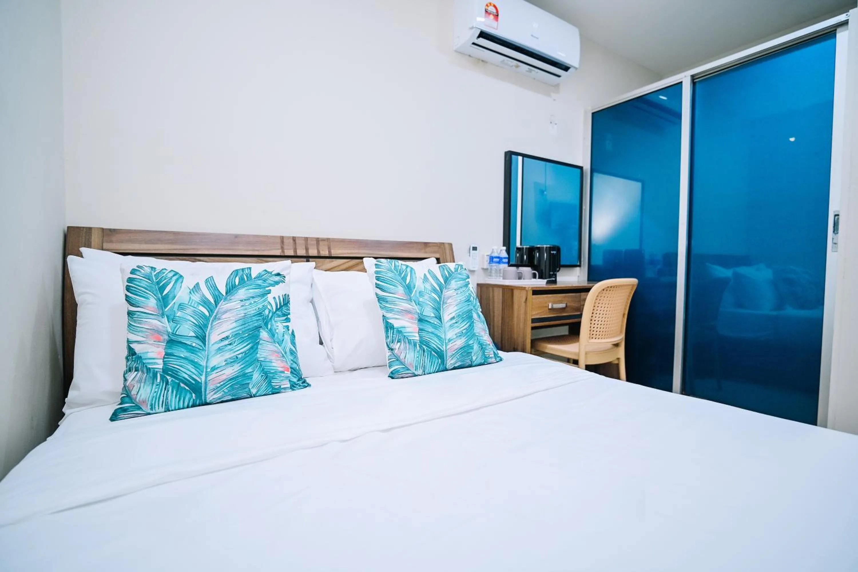 Bed in Swing & Pillows - My Home Hotel Wangsa Maju