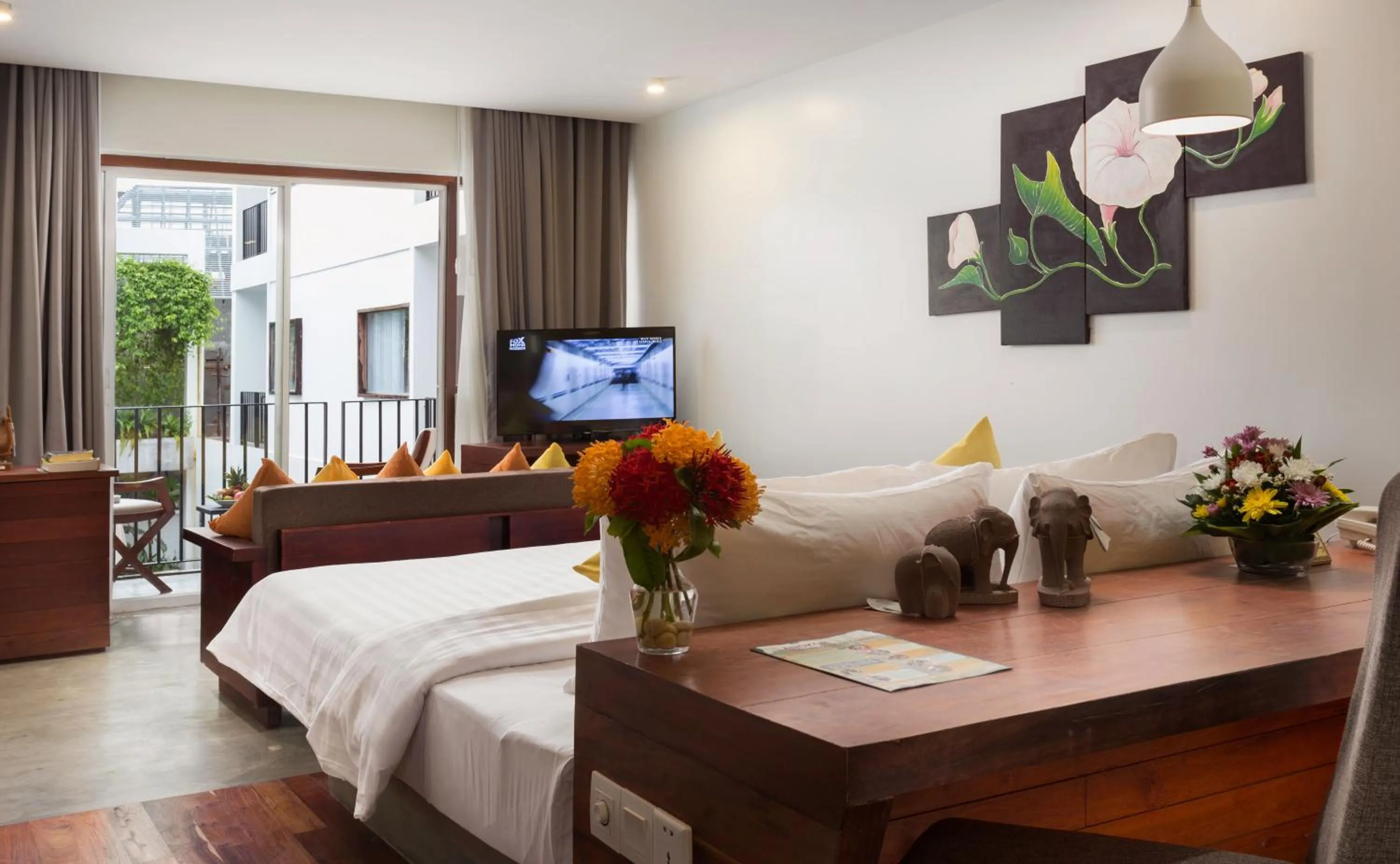 Bed in The Calm Oasis