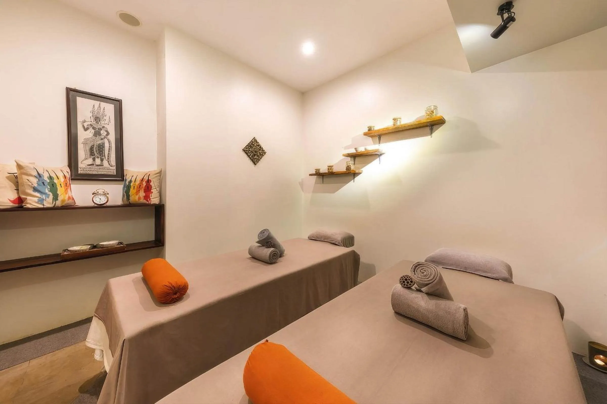 Massage in The Calm Oasis