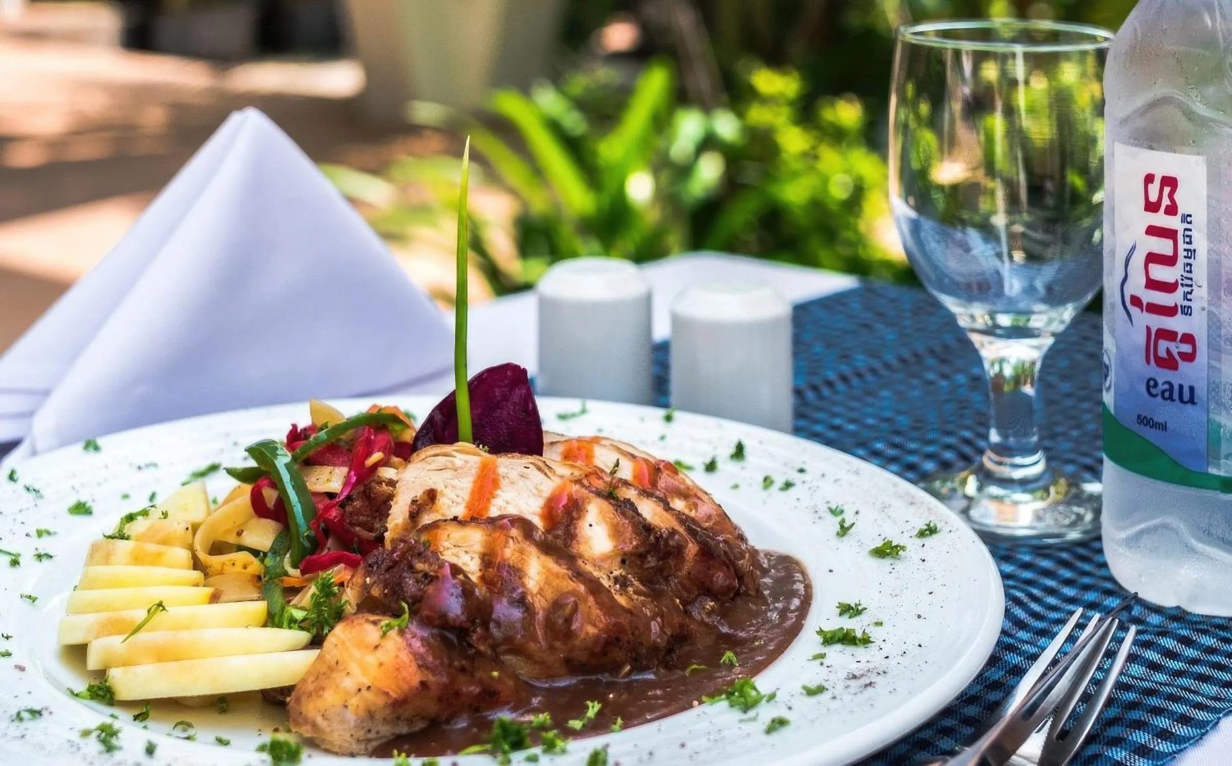 Food and drinks in The Calm Oasis