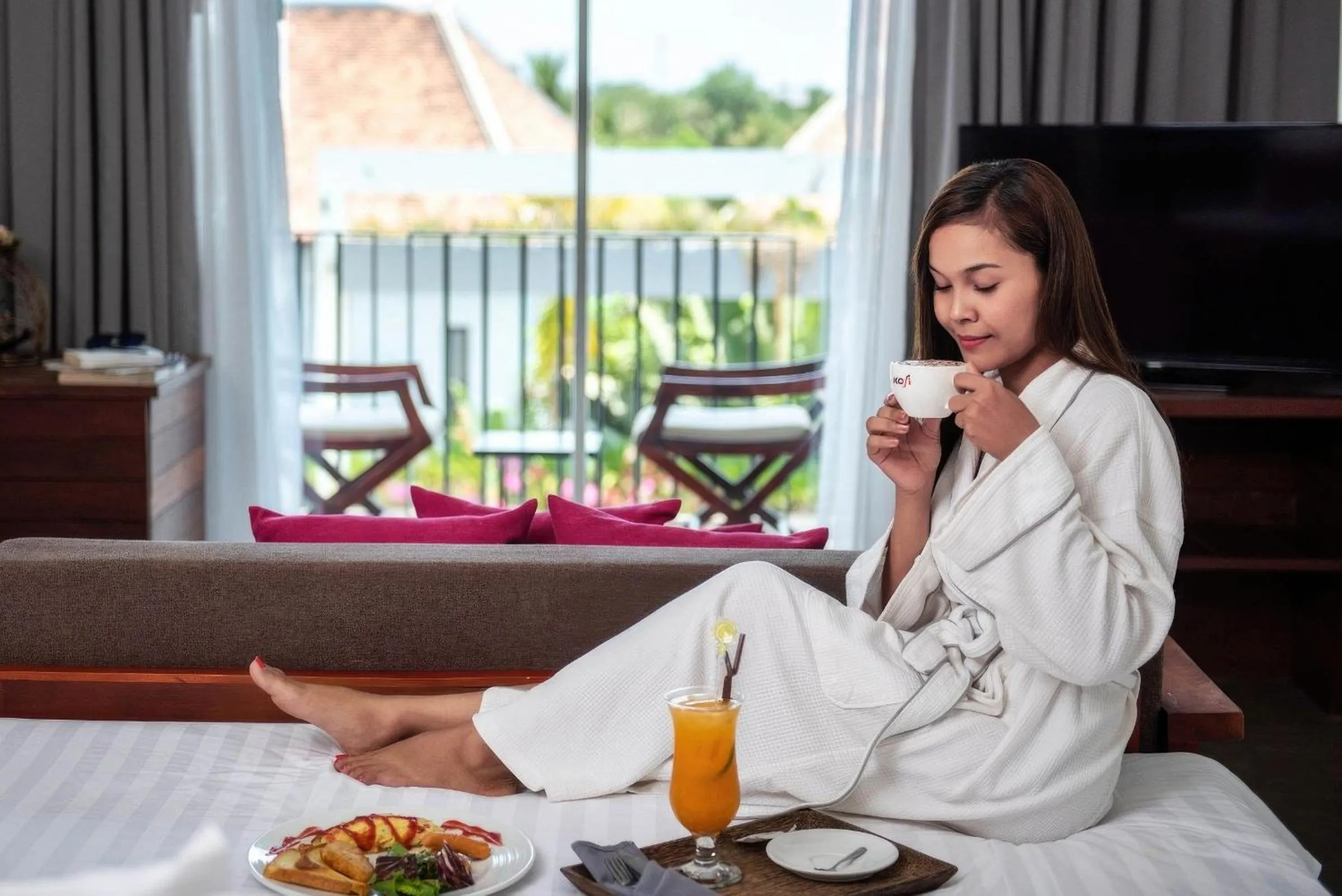 Food and drinks in The Calm Oasis