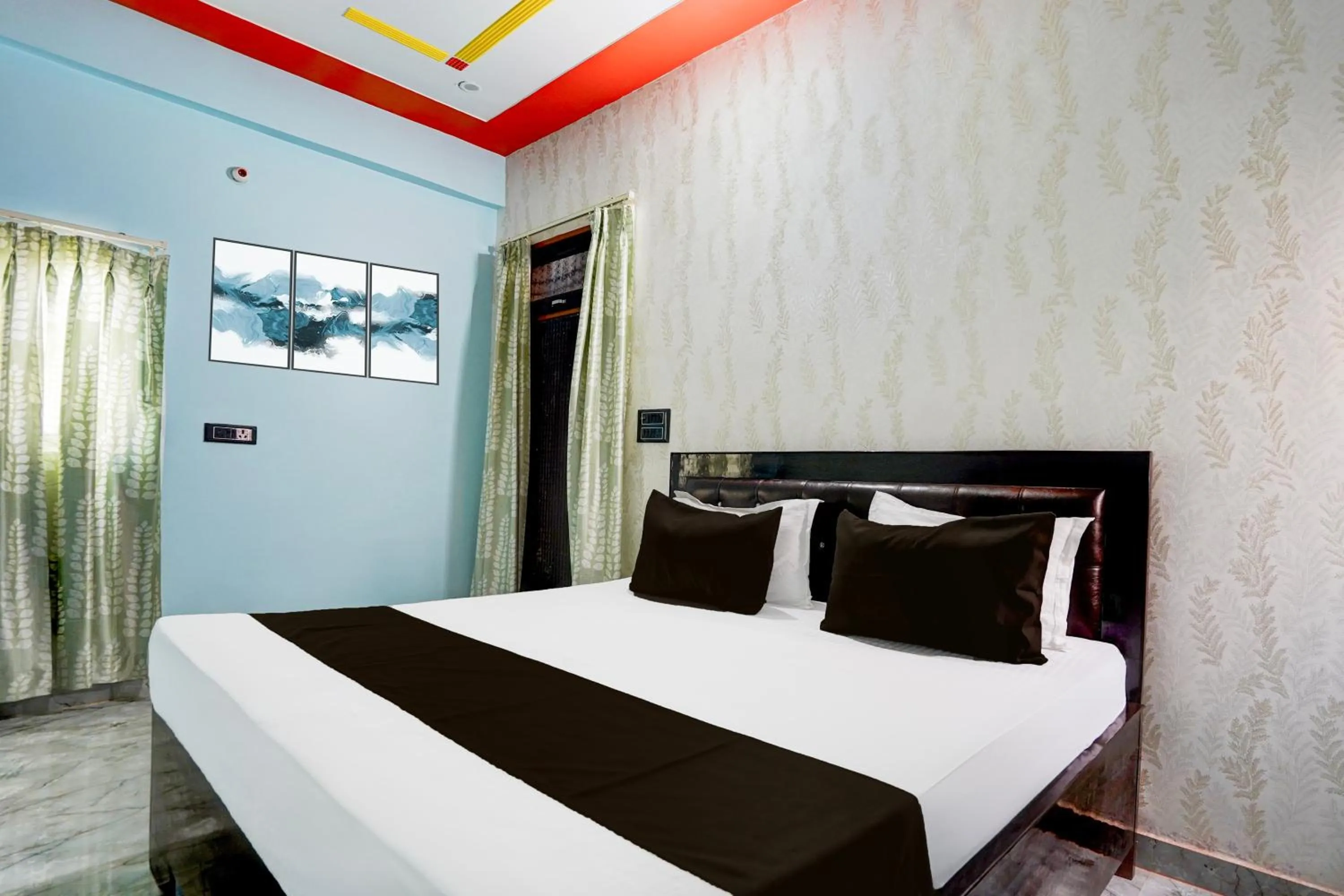 Bedroom, Bed in Hotel O J.k Hotel and resturant