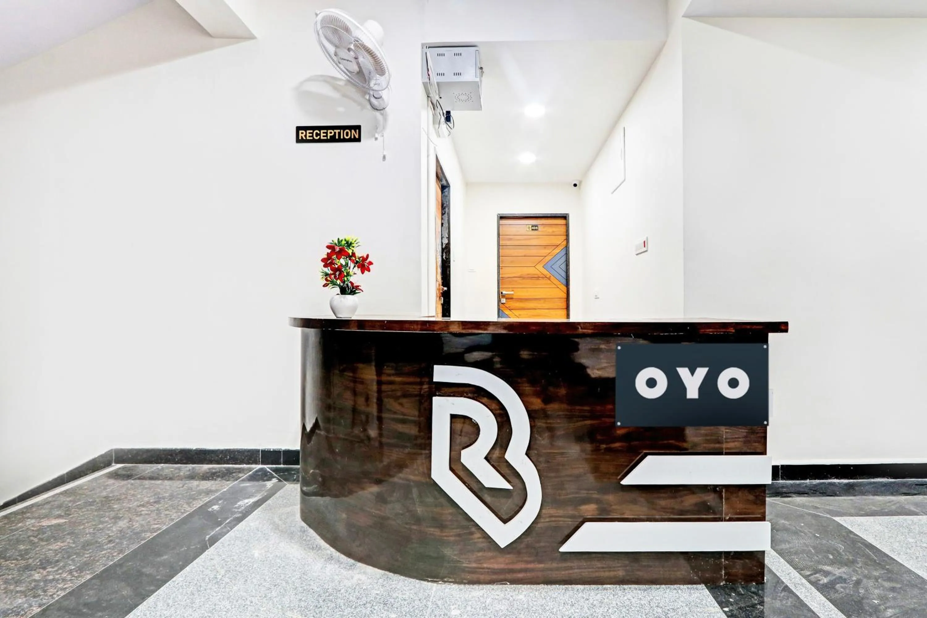 Lobby or reception in Hotel O RB @ KOMPALLY