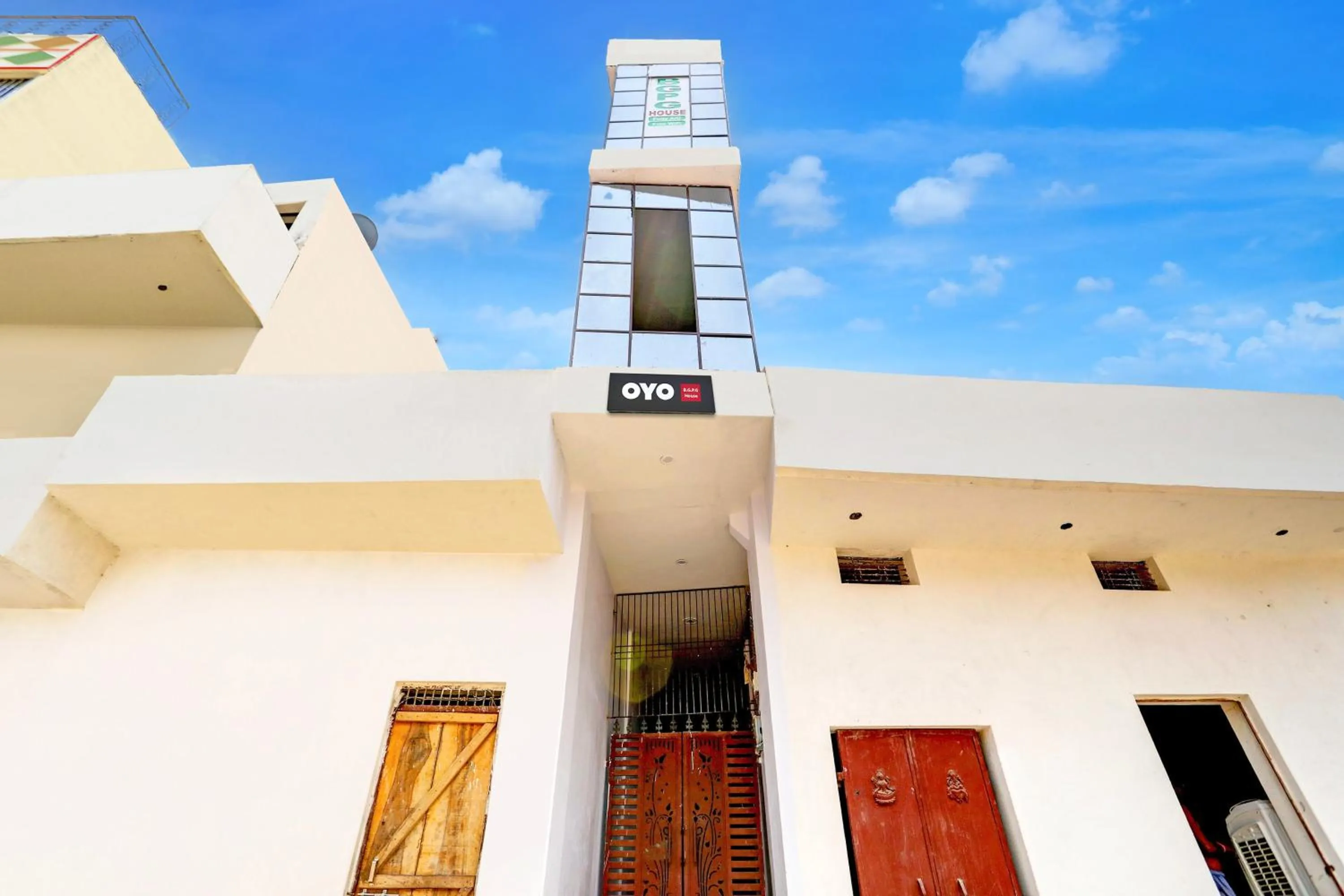 Facade/entrance in Hotel O B.G.P.G House