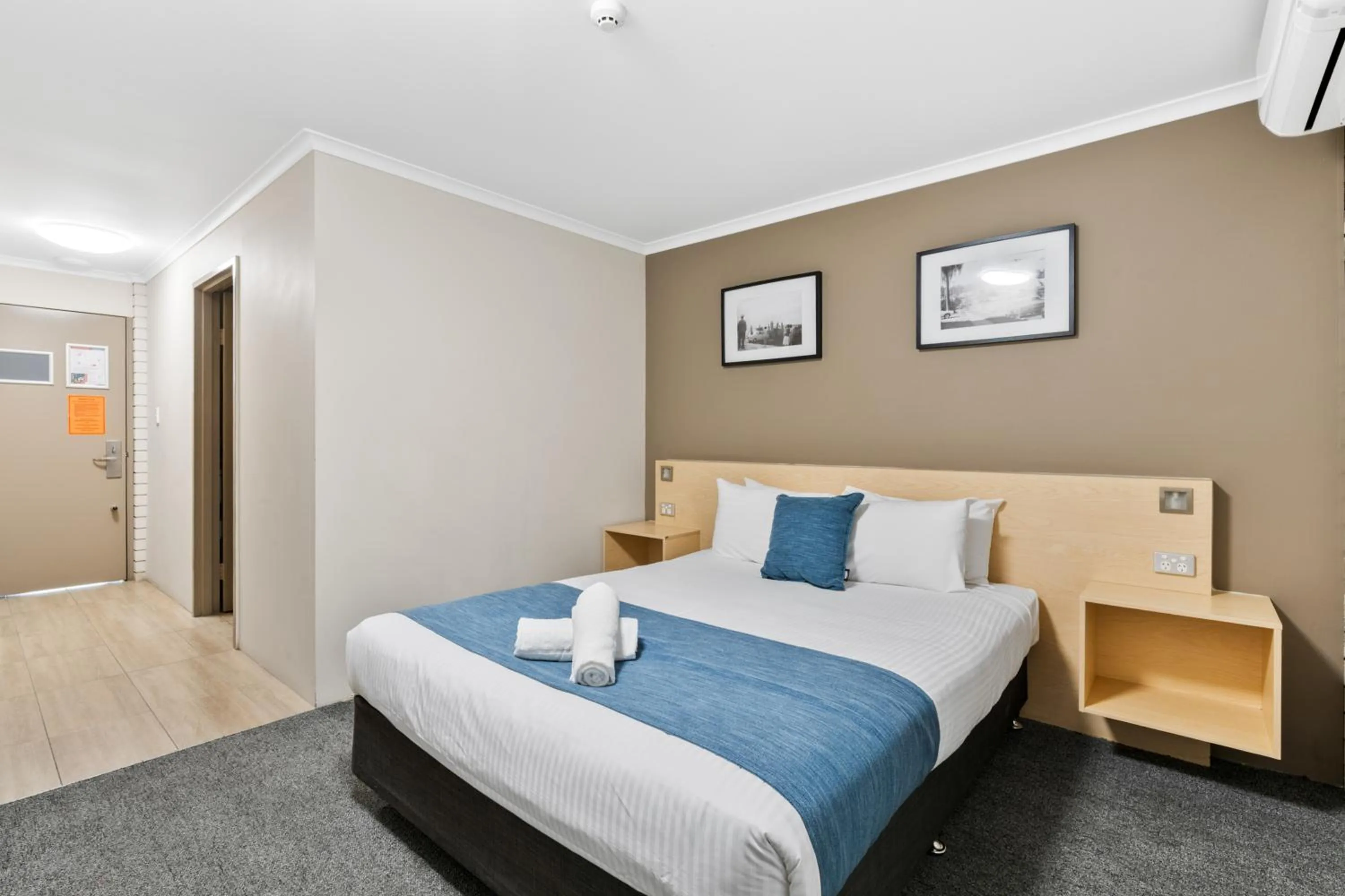 Bed in Morayfield Tavern