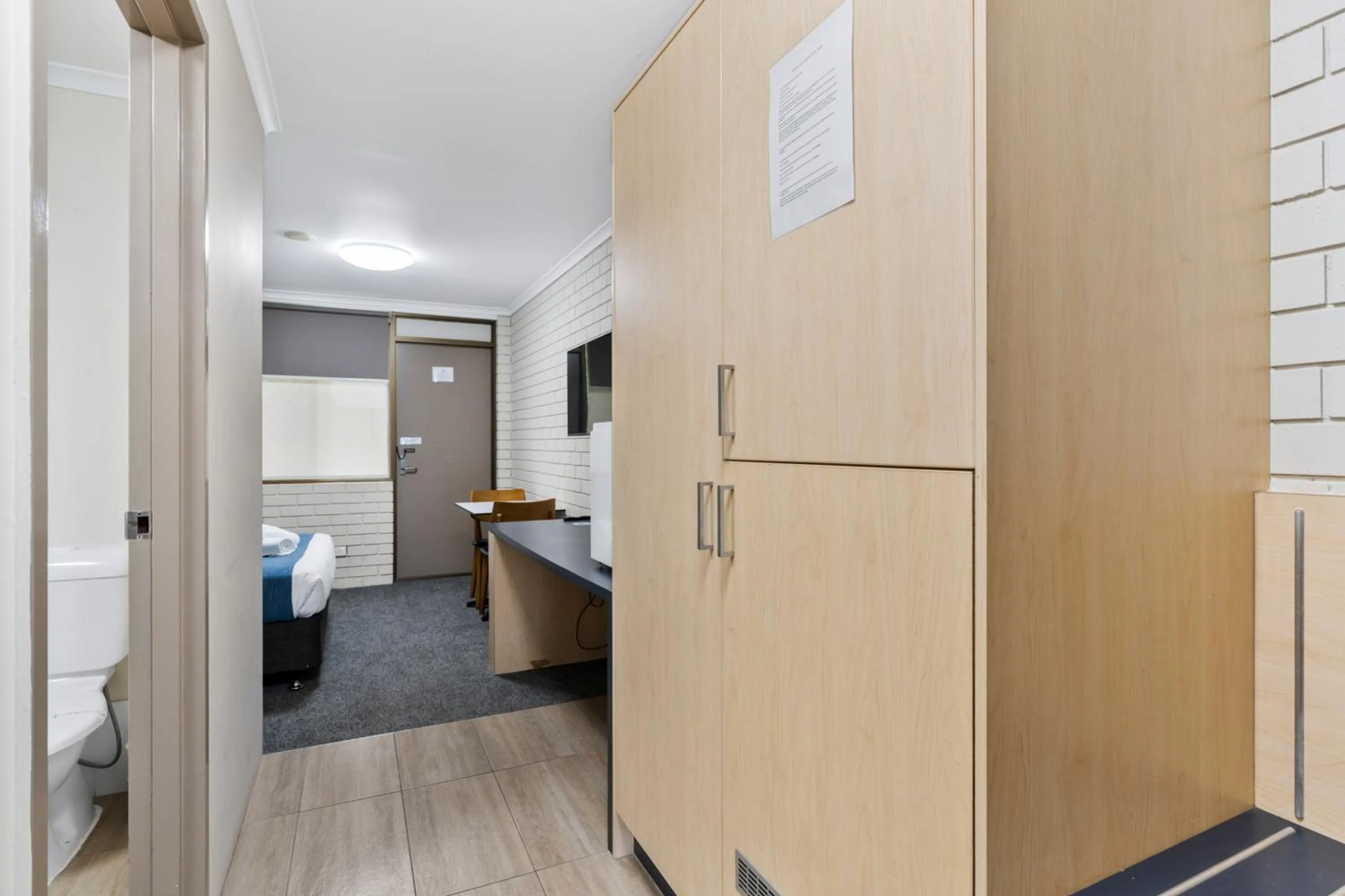 Bedroom in Morayfield Tavern