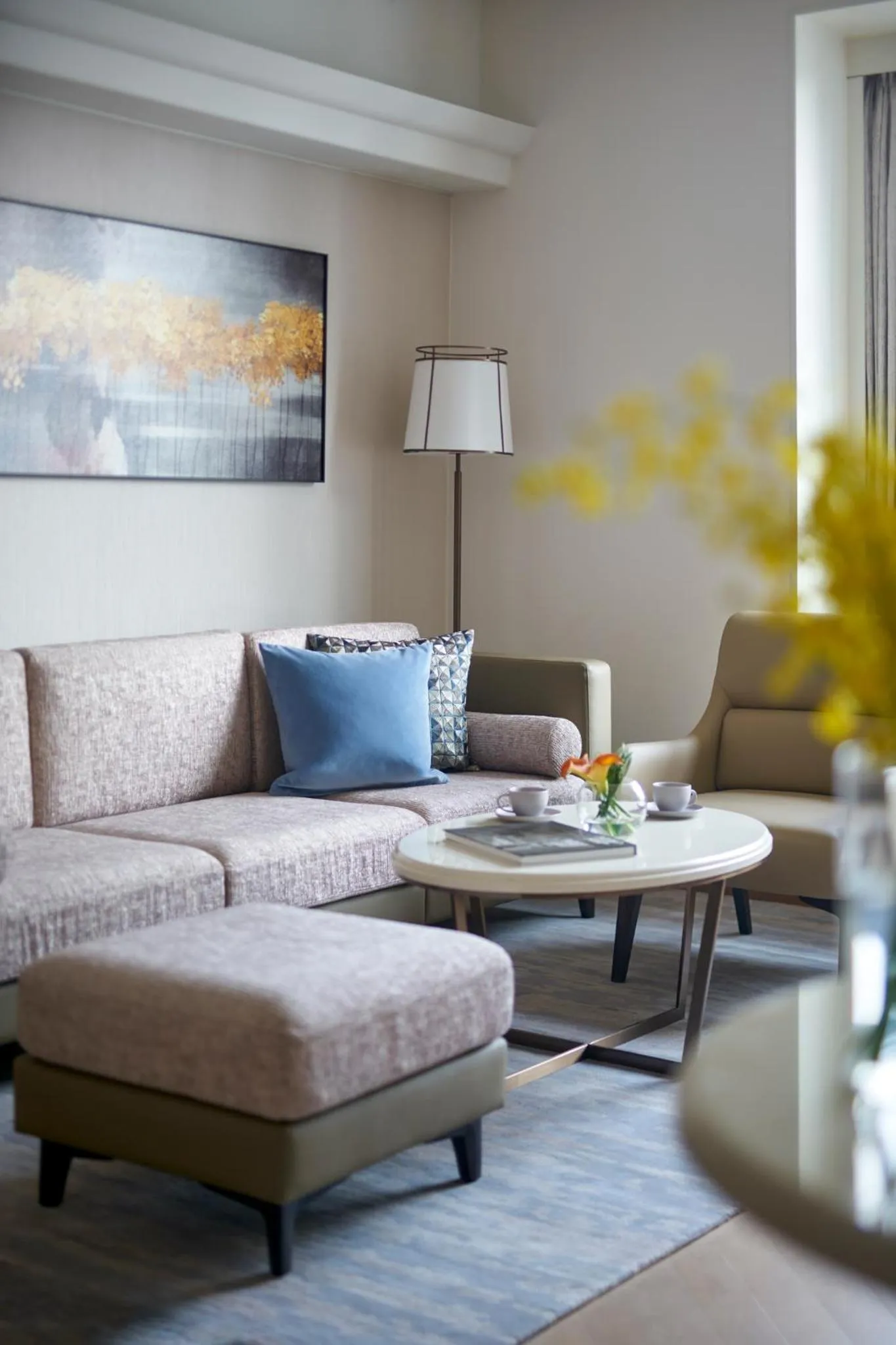 Living room in Hopewell Hotel