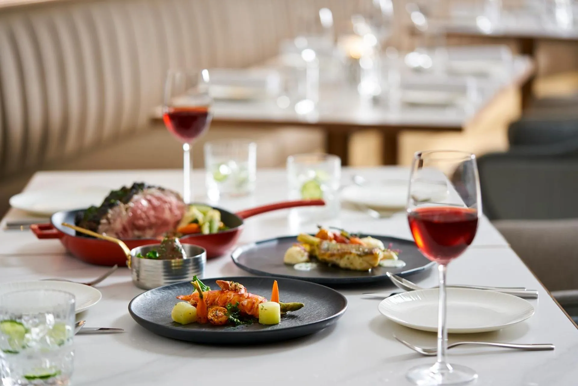 Food and drinks in Hopewell Hotel