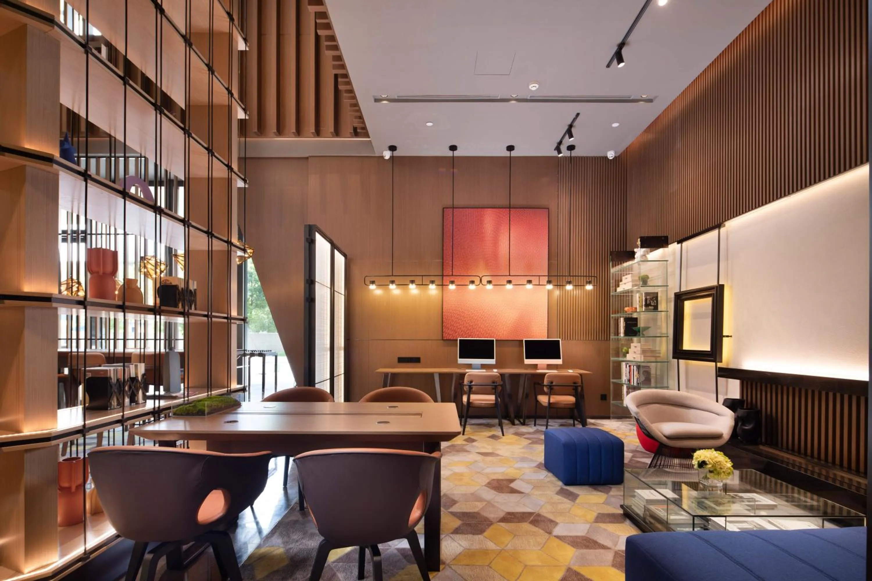 Seating area in Hilton Hotel by Hampton Wuhan Zhongnan Street Branch