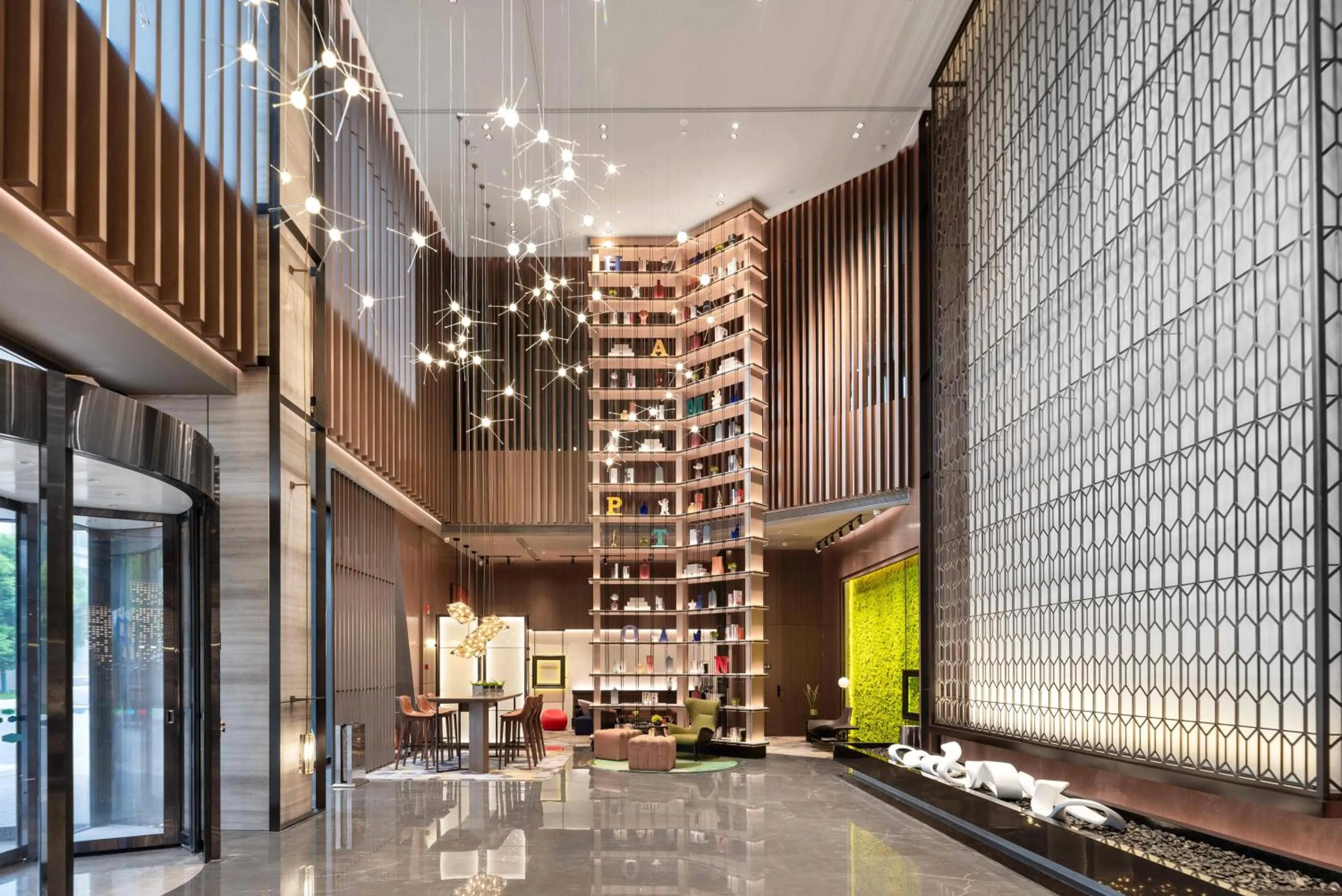 Lobby or reception in Hilton Hotel by Hampton Wuhan Zhongnan Street Branch