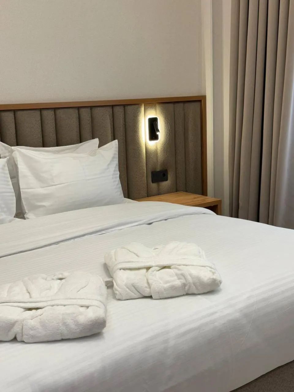 Bed in Baden-Baden Hotel Tashkent