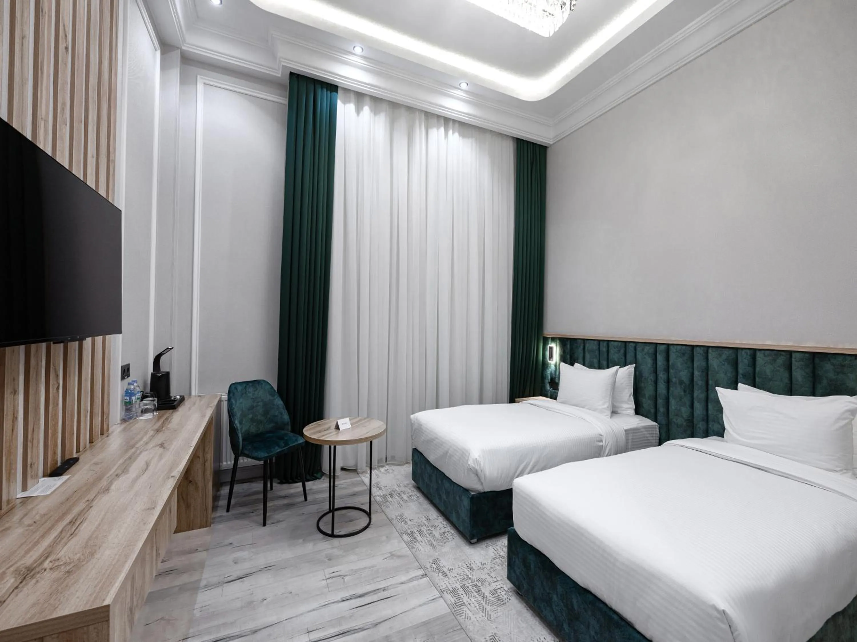 Photo of the whole room, Bed in Baden-Baden Hotel Tashkent