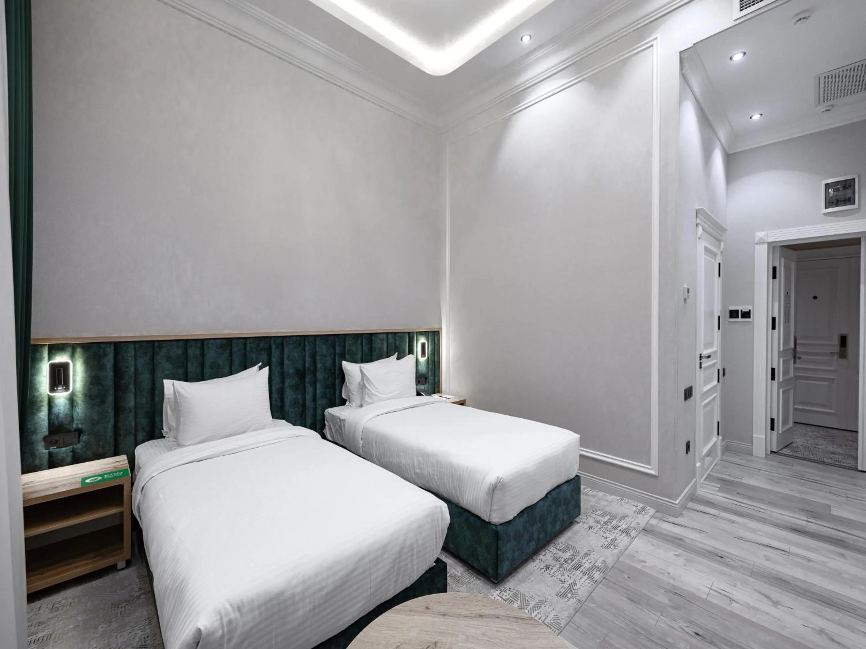 Photo of the whole room, Bed in Baden-Baden Hotel Tashkent