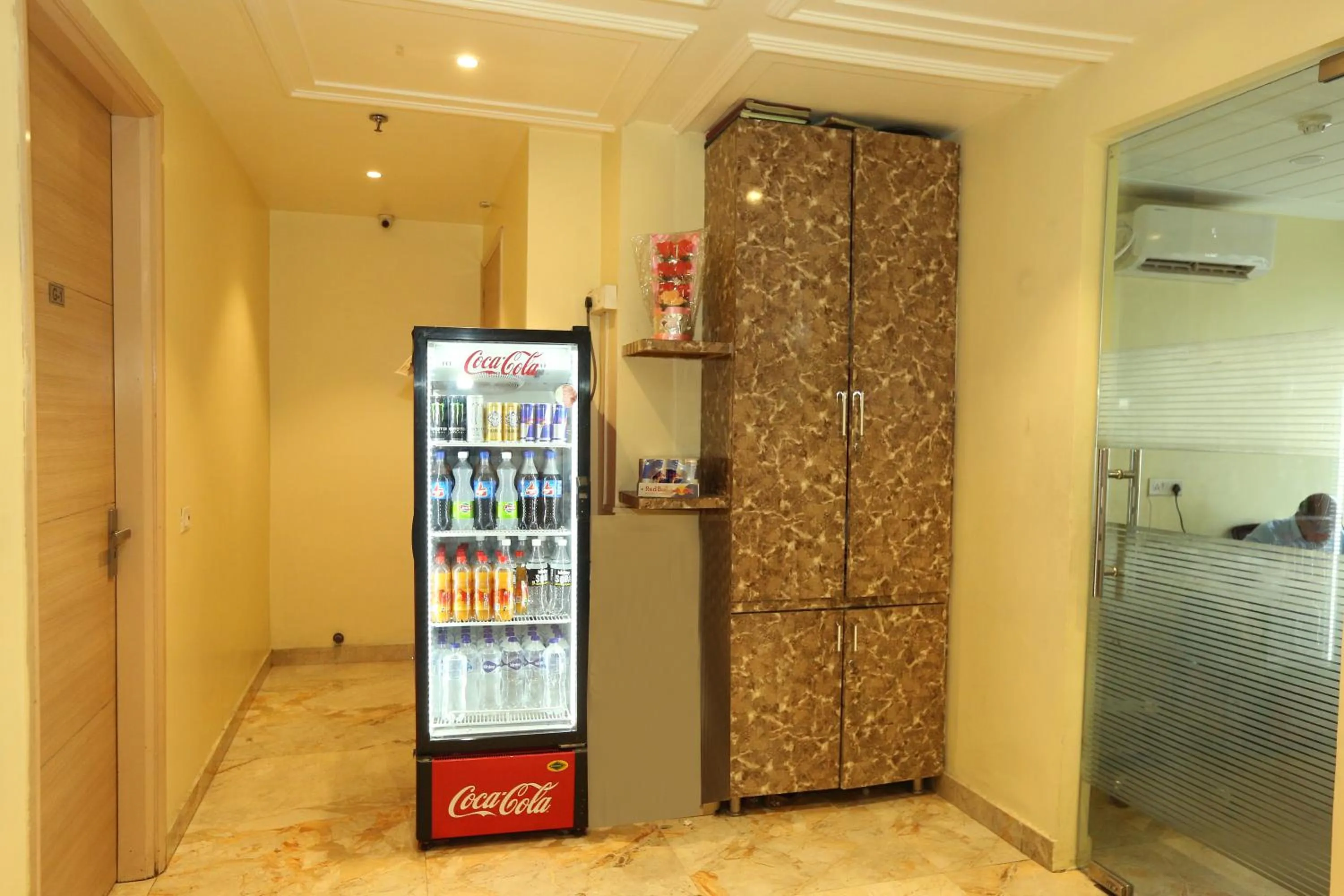 vending machine in Hotel Tradition 50 mtr from Golden temple