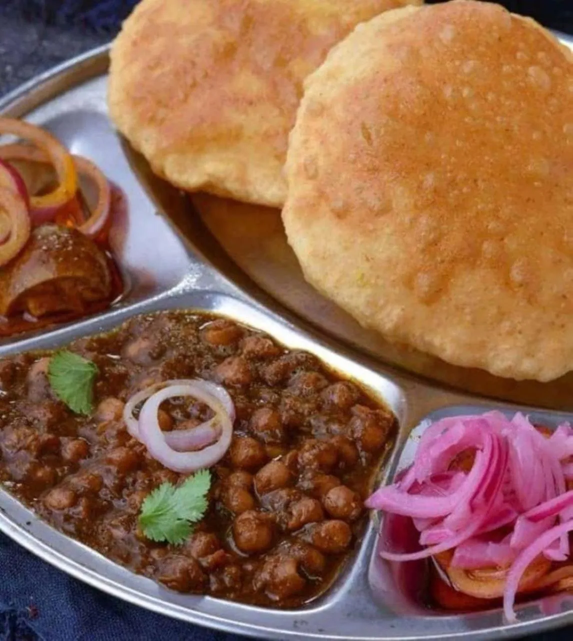 Breakfast in Hotel Tradition 50 mtr from Golden temple