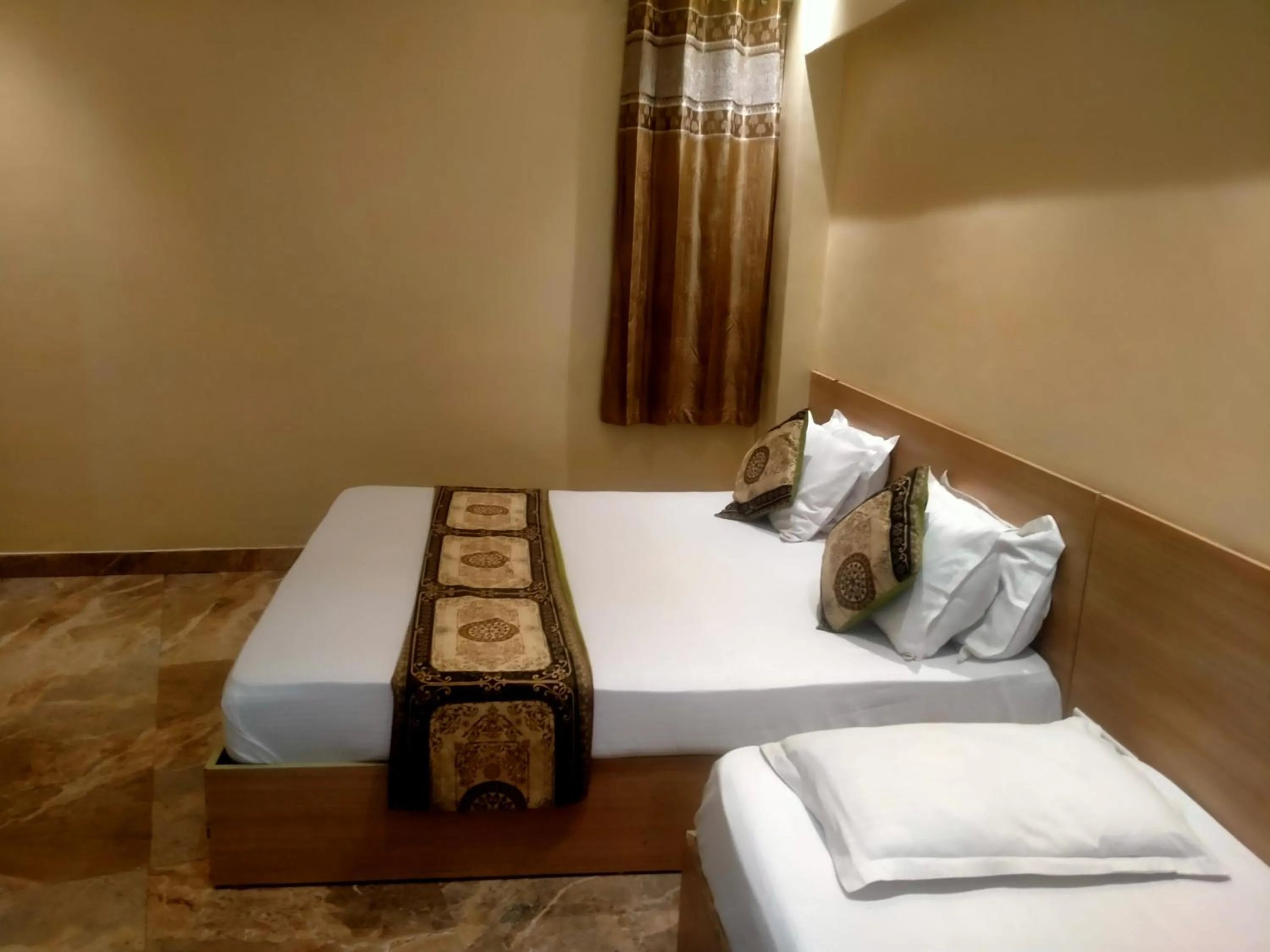 Photo of the whole room in Hotel Tradition 50 mtr from Golden temple