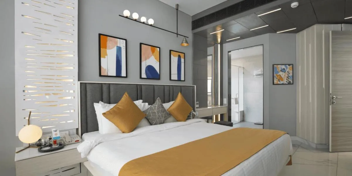 Bedroom, Bed in Neonz Resort & Club