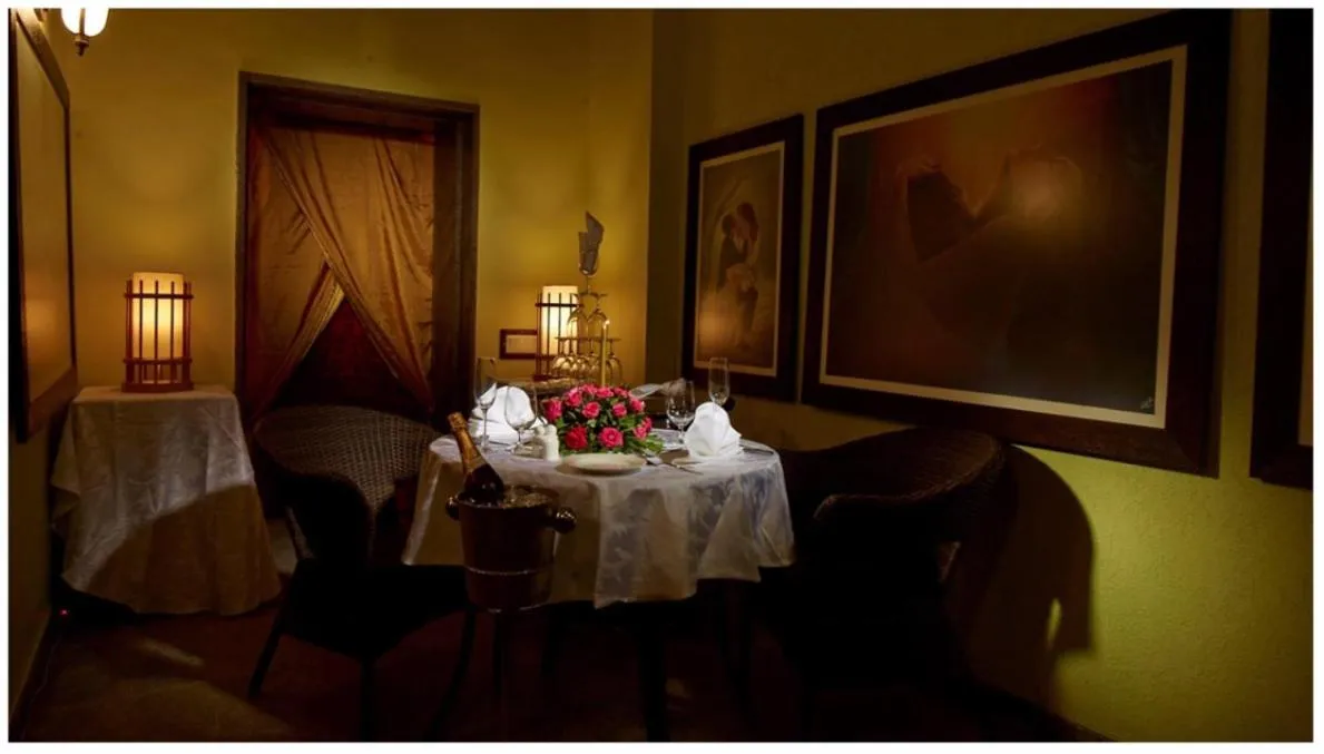 Seating area in Neonz Resort & Club