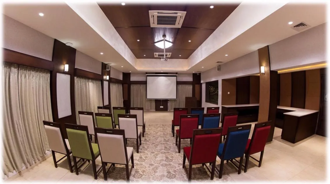 TV and multimedia in Neonz Resort & Club