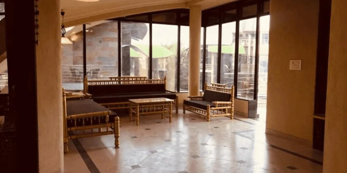 Seating area in Neonz Resort & Club