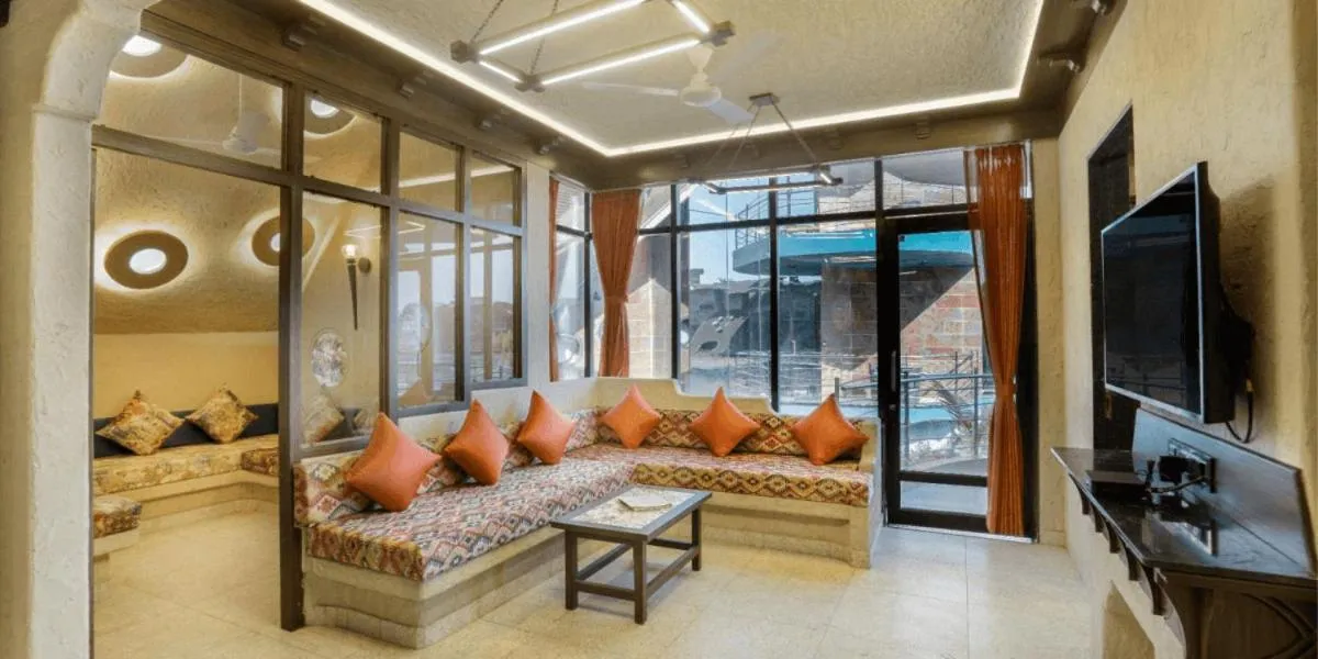 Living room in Neonz Resort & Club