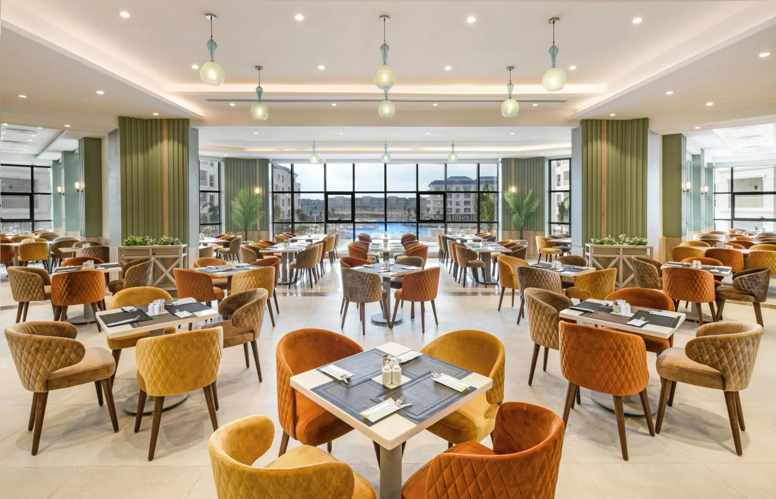 Restaurant/places to eat in Azur One Eleven Hotel Alamein