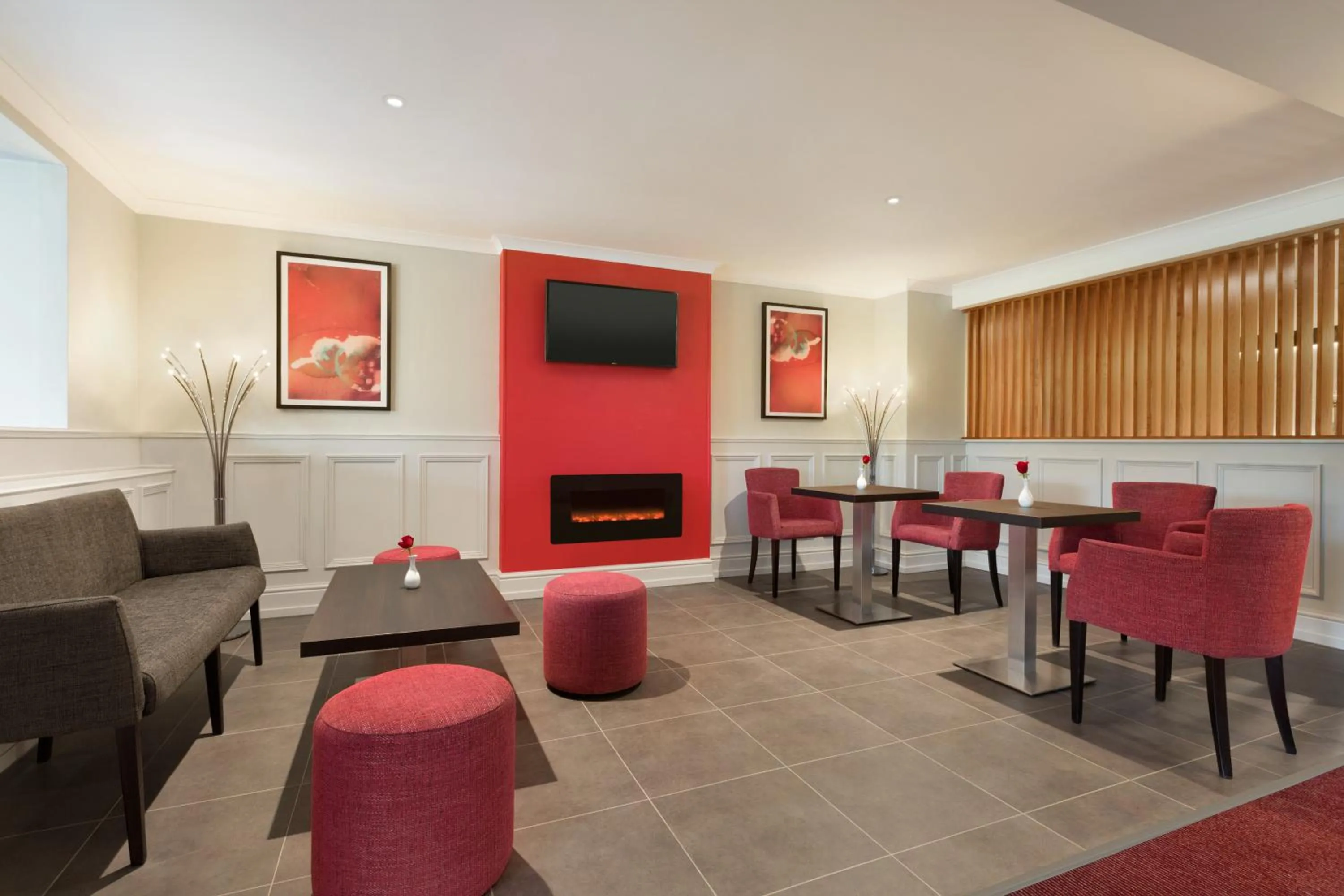 Lounge or bar in Ramada Chorley South