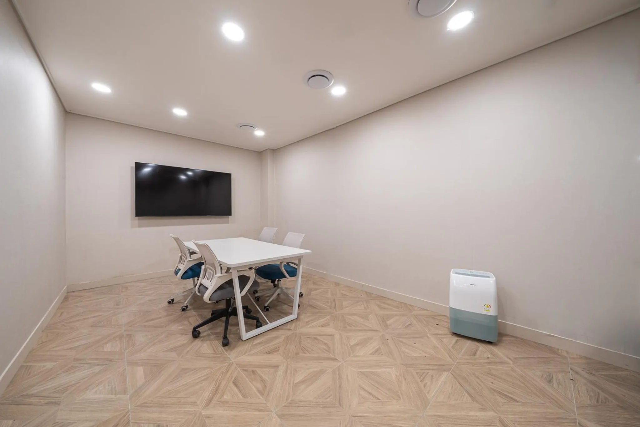 Meeting/conference room in Browndot Incheon Airport New City
