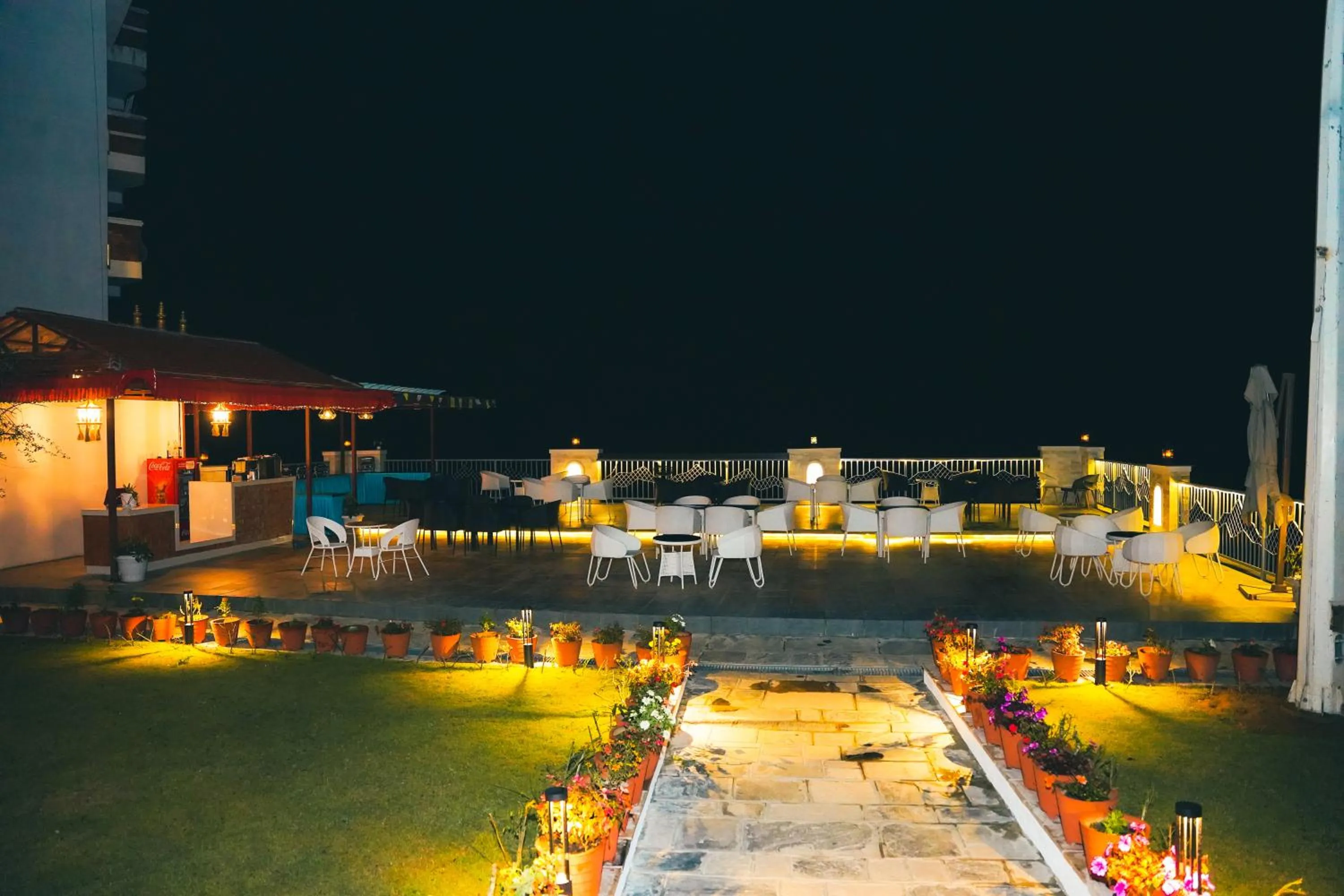 Night in Mountain Vista Retreat - Nagarkot